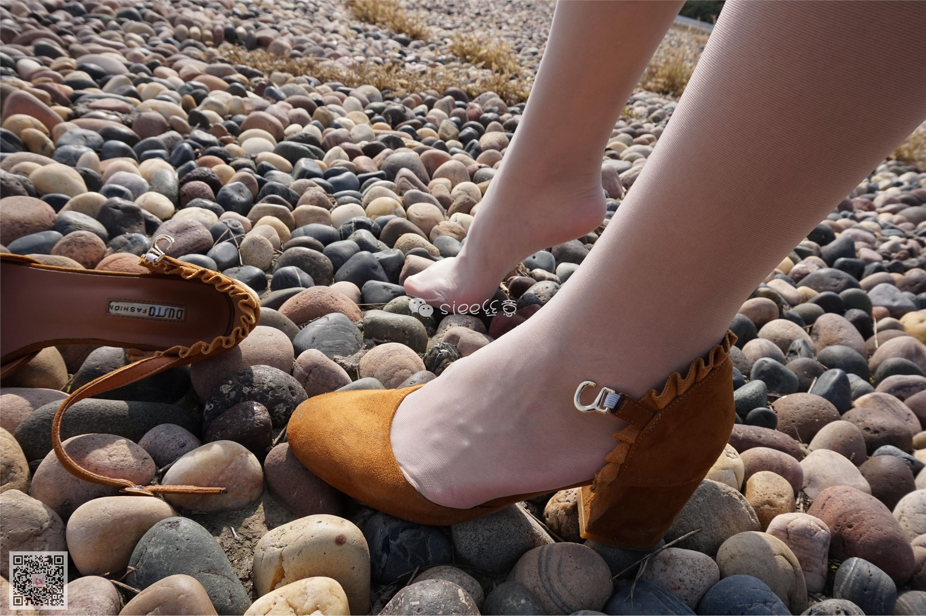 [SIEE丝意] No.004 鱼鱼&茹茹 湖边玩丝