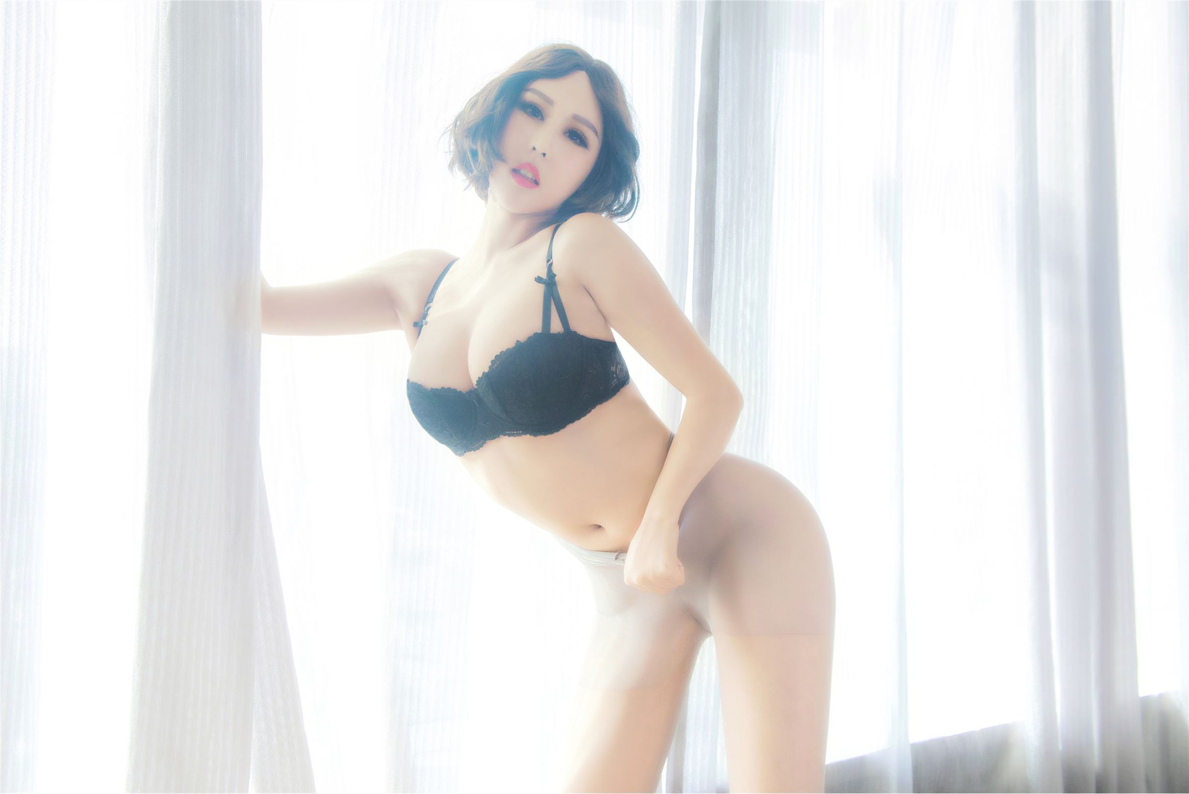 [SLADY猎女神] 2017.05.27 NO.011 性感G乳娜依灵儿美胸美臀私房 娜依灵儿Part-I