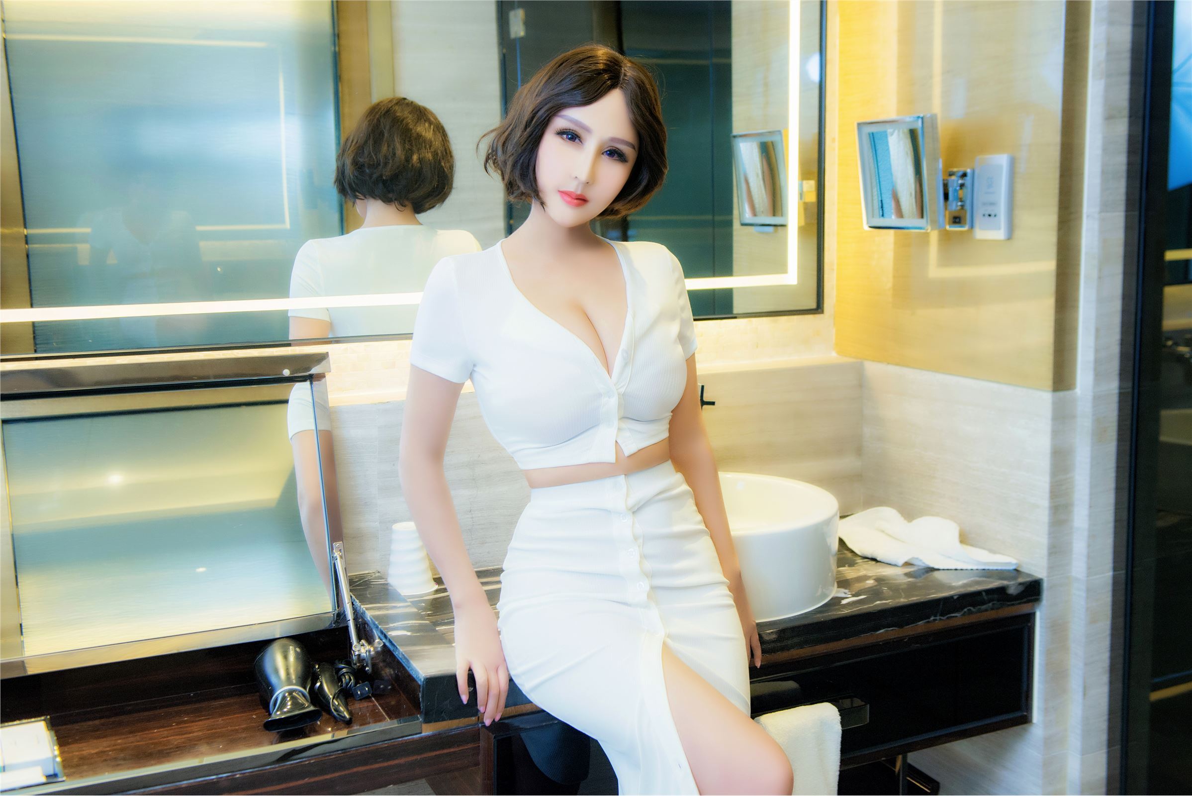 [SLADY猎女神] 2017.05.31 NO.012 性感G乳娜依灵儿美胸美臀私房 娜依灵儿Part-II