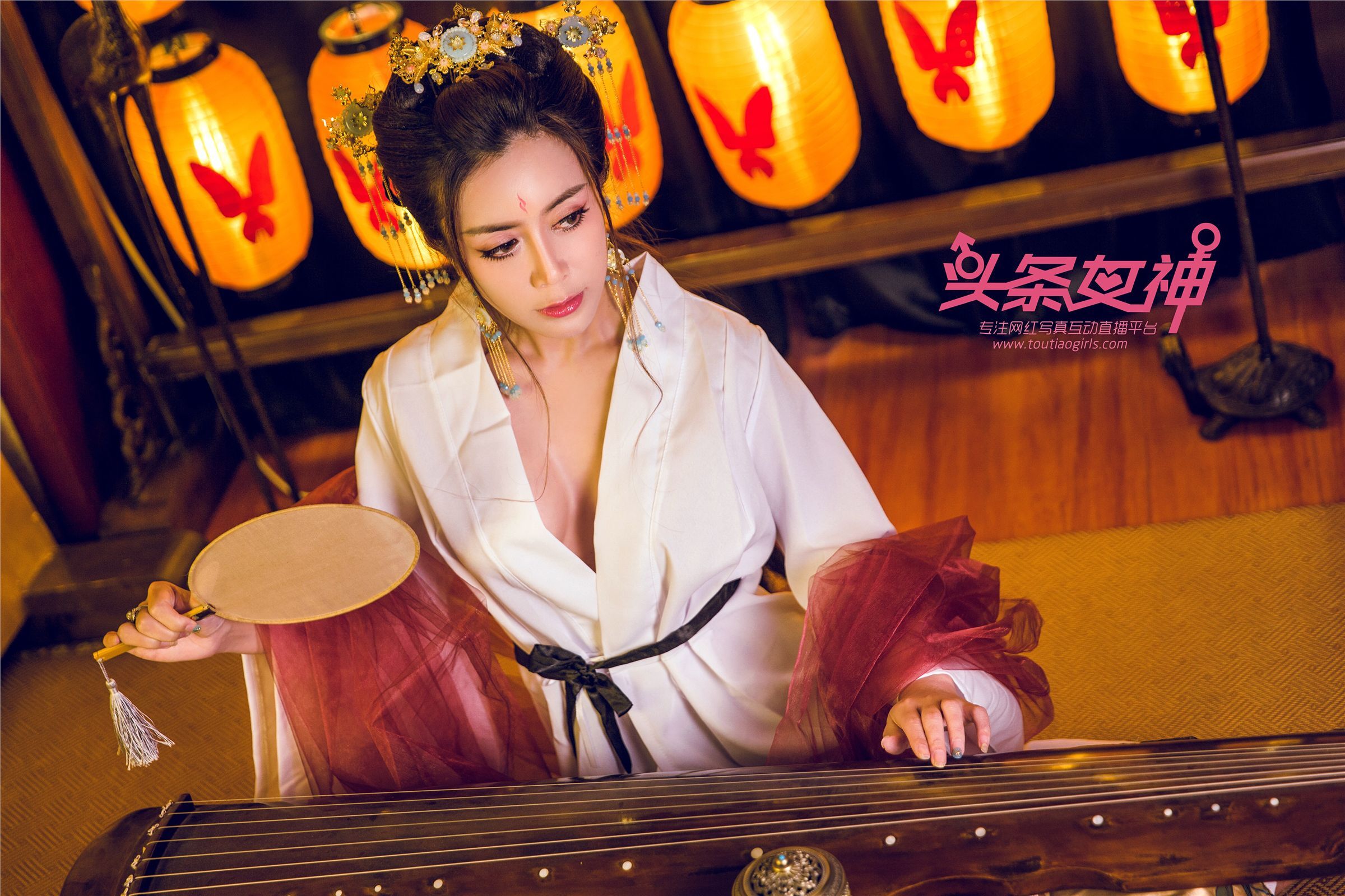 [TouTiao头条女神]2017.10.31 萱宸