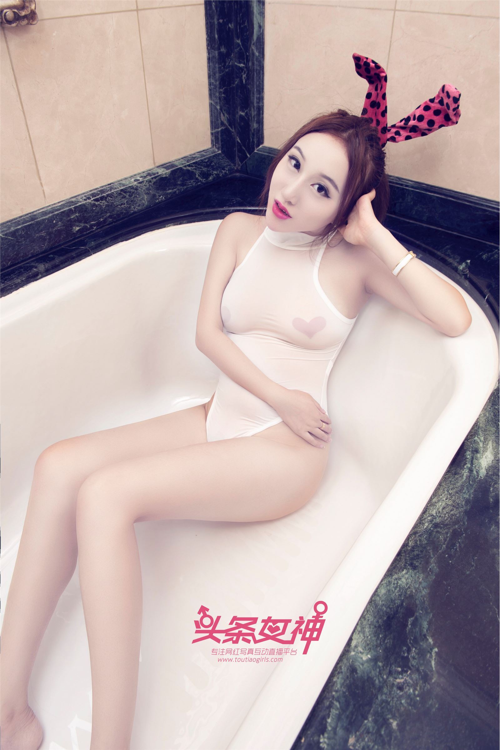 [TouTiao头条女神]2017.11.20 美纳子