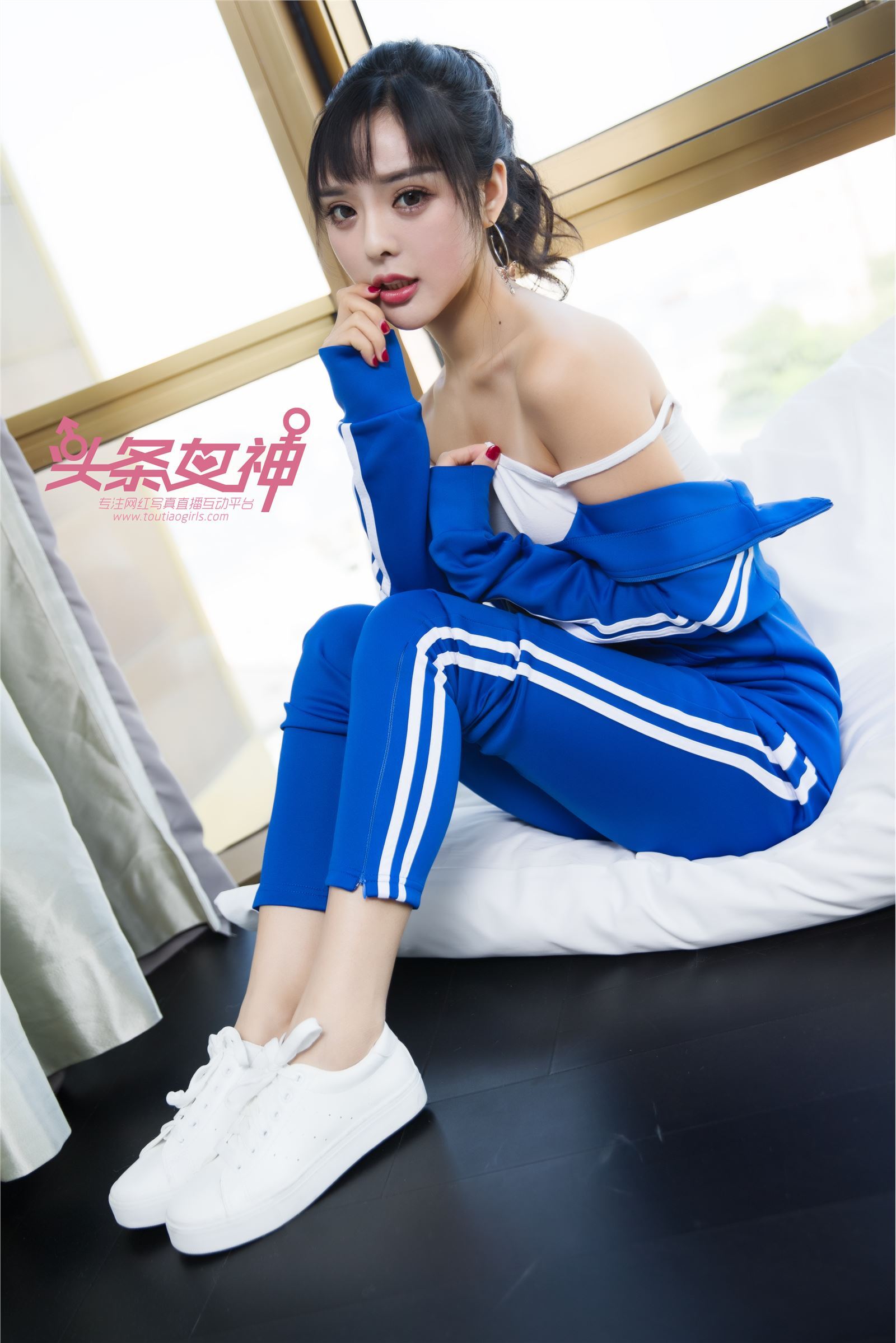 [TouTiao头条女神]2017.11.26 周熙妍