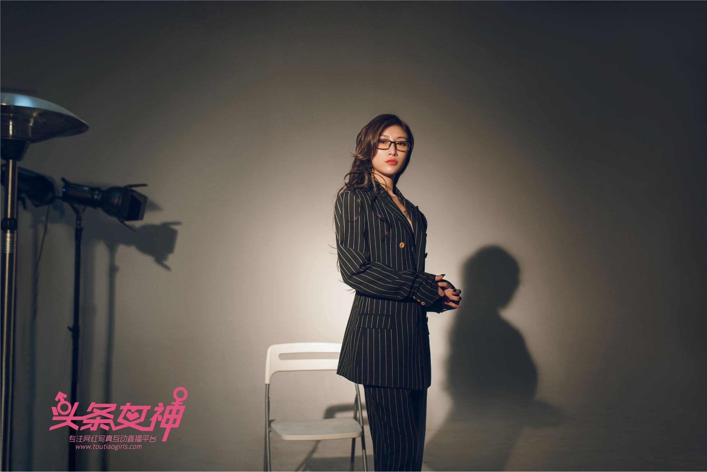 [TouTiao头条女神] 2018.04.01 杜花花-愚人节诱惑