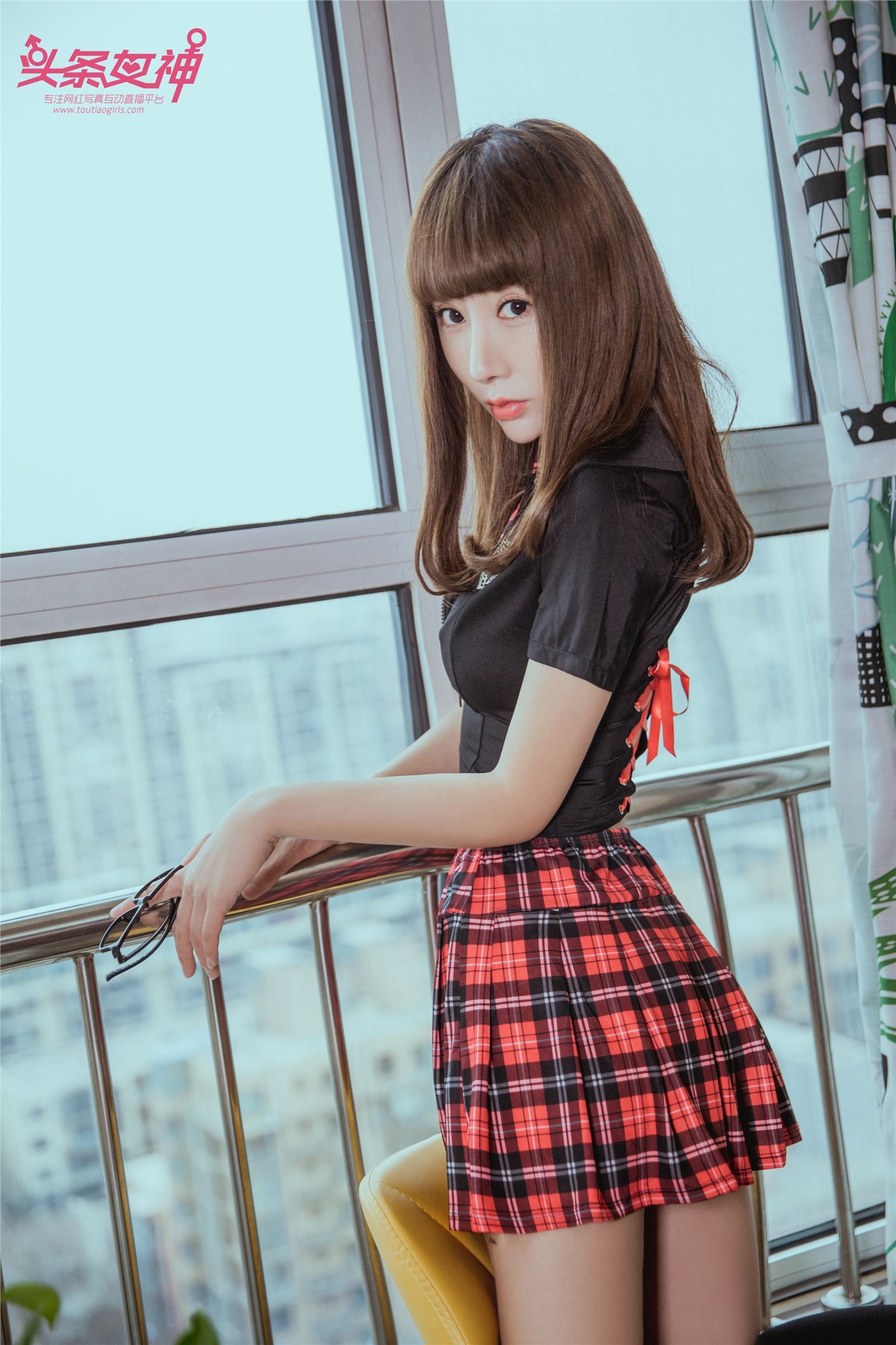 [TouTiao头条女神]2018.06.13 笑笑