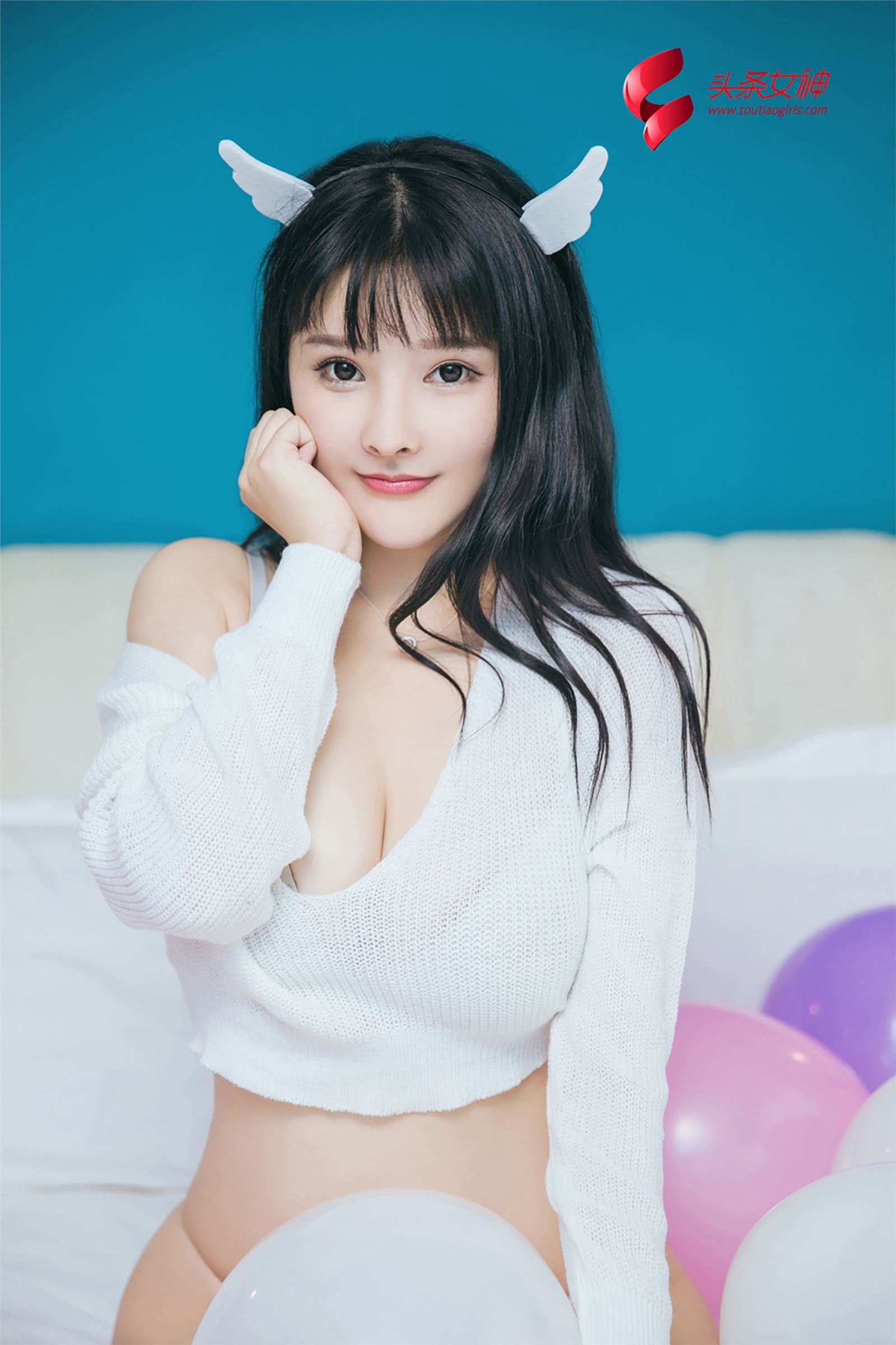 [TouTiao]头条女神 2018-12-21 杨漫妮