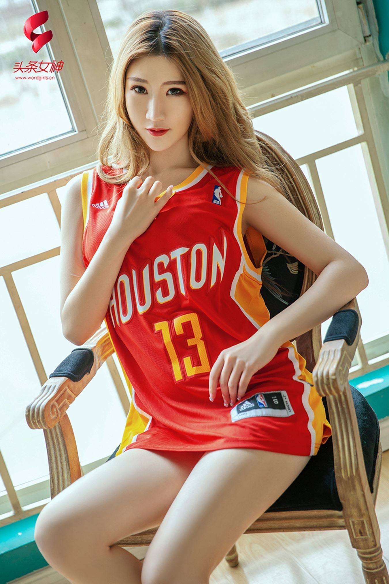 [TouTiao]头条女神 2019-01-28 玄子