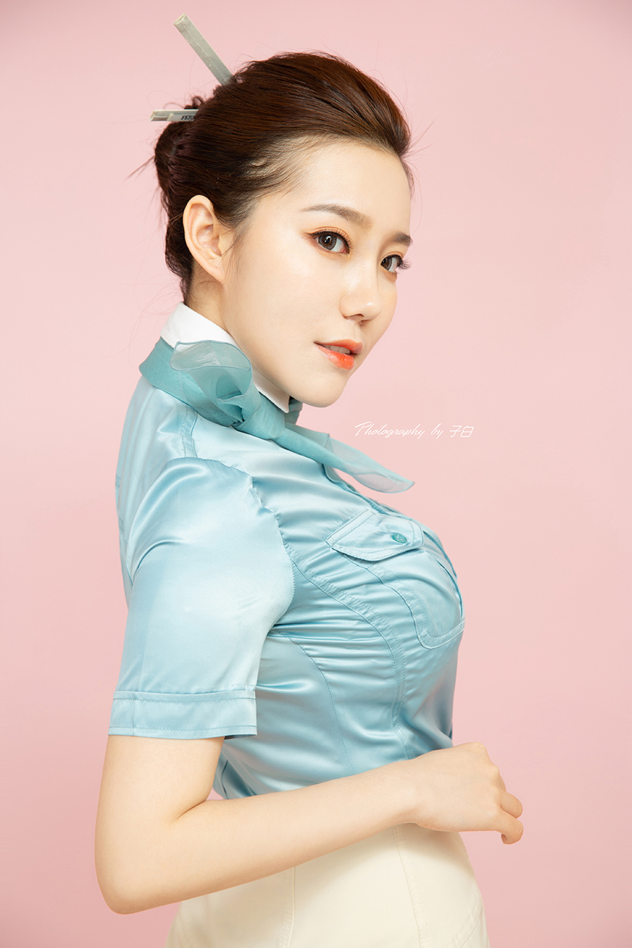 [TouTiao头条女神] 2019.04.01 COS大韩航空空姐