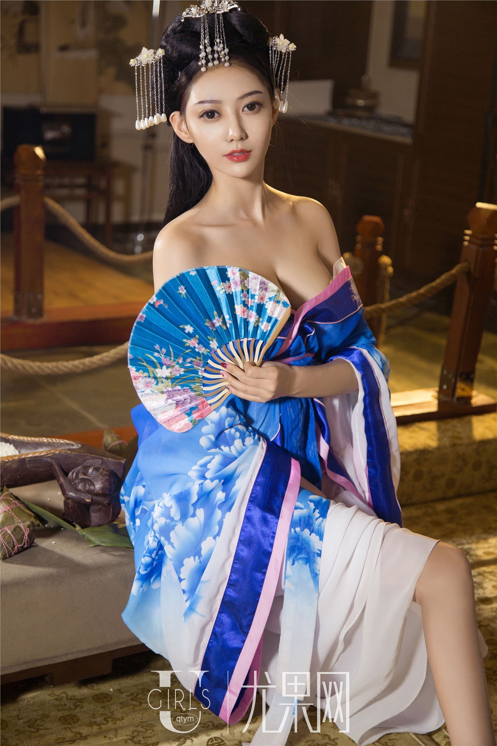 [Ugirls尤果网]2018.07.27 T035 助力女神