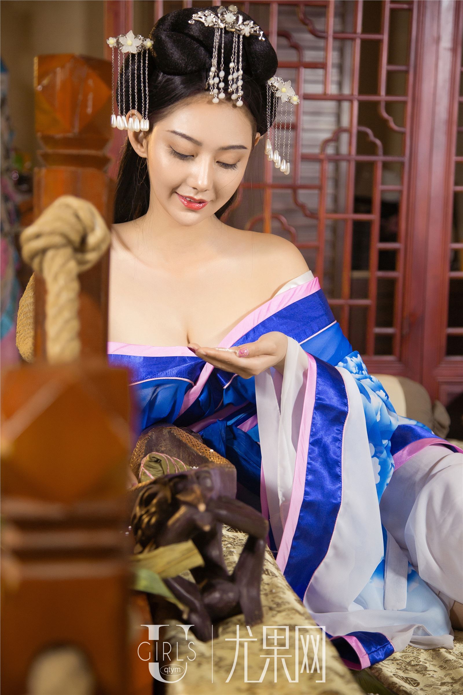 [Ugirls尤果网]2018.07.27 T035 助力女神