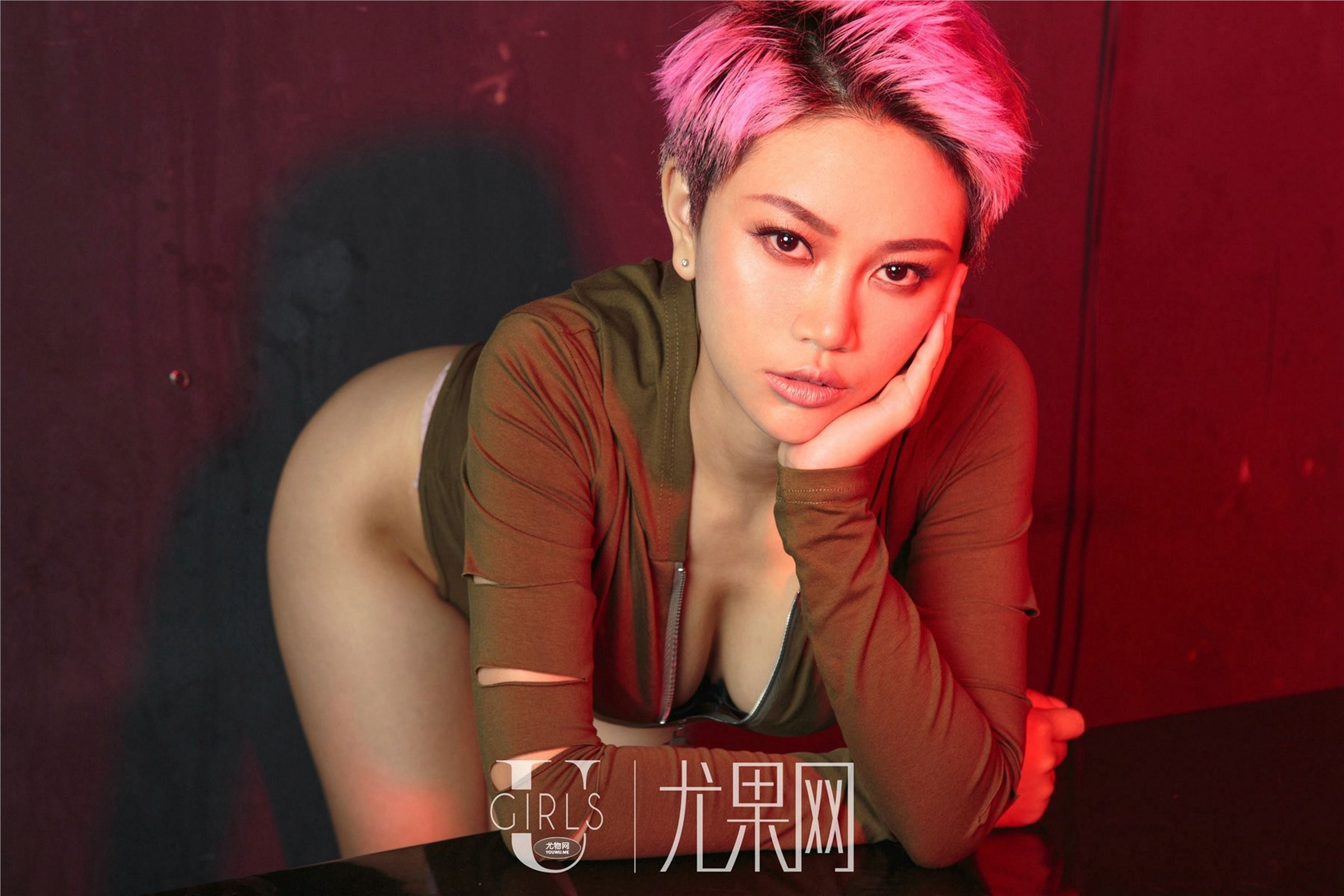 [Ugirls尤果网]2018.09.20 T036 猎艳