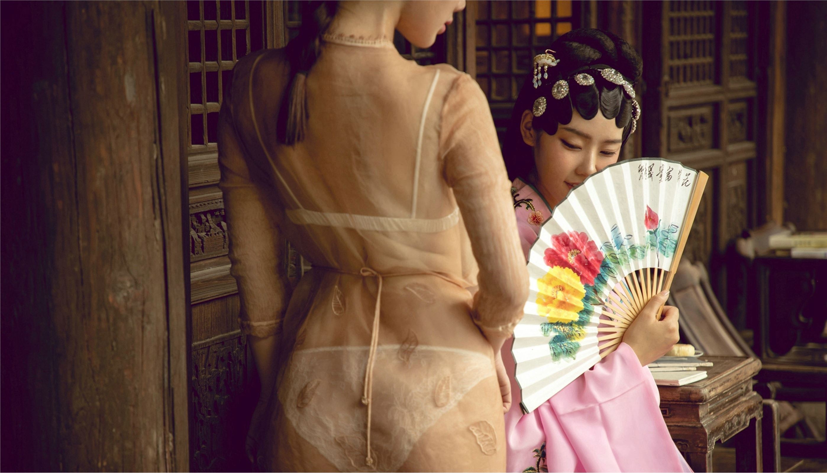 [Ugirls尤果网]2018.09.21 T037 白月光