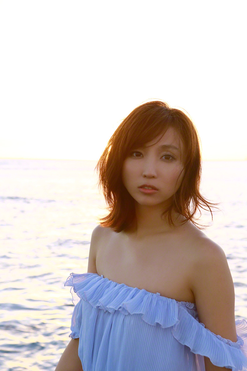 [Wanibooks WBGC] 2016.04 No.142 Risa Yoshiki 吉木りさ