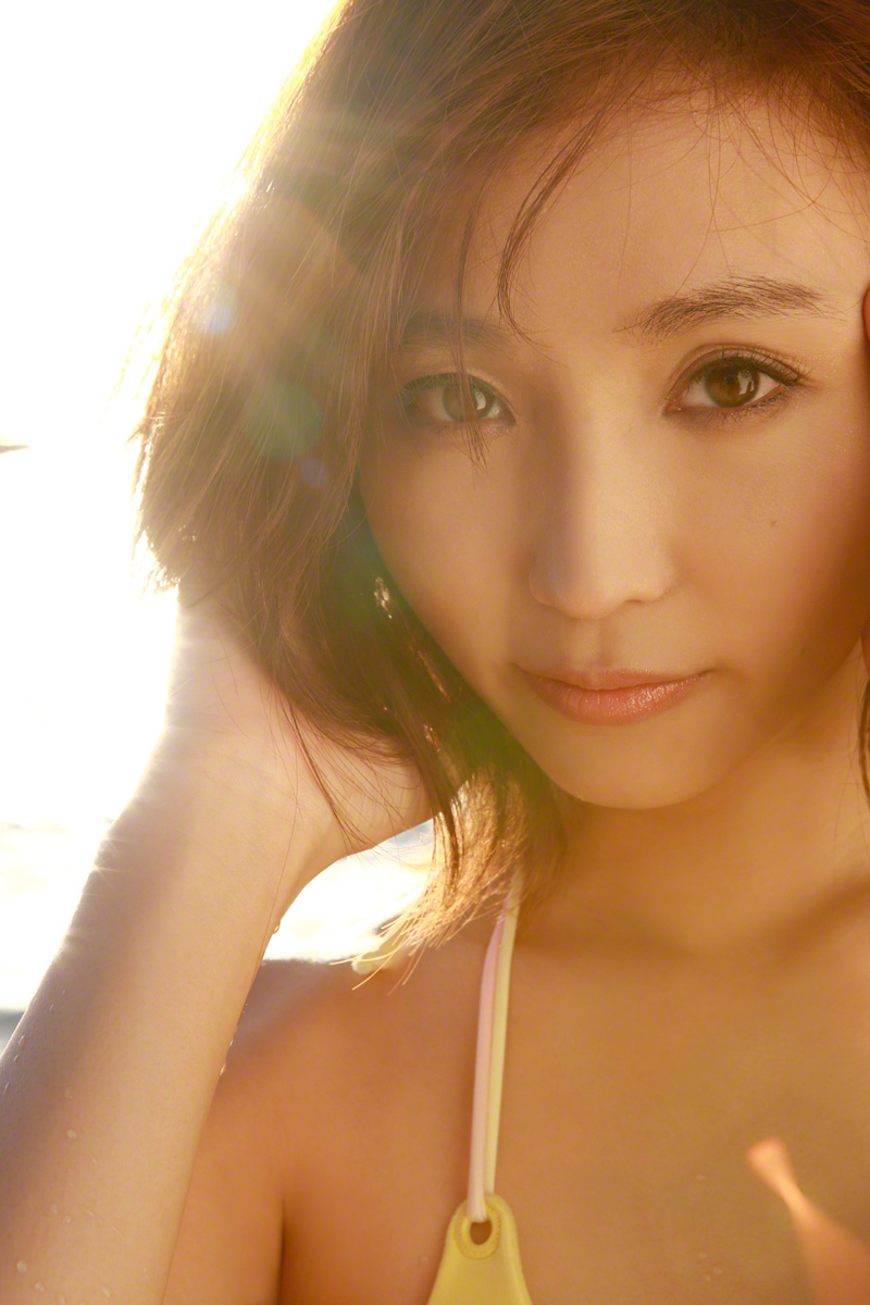 [Wanibooks WBGC] 2016.04 No.142 Risa Yoshiki 吉木りさ