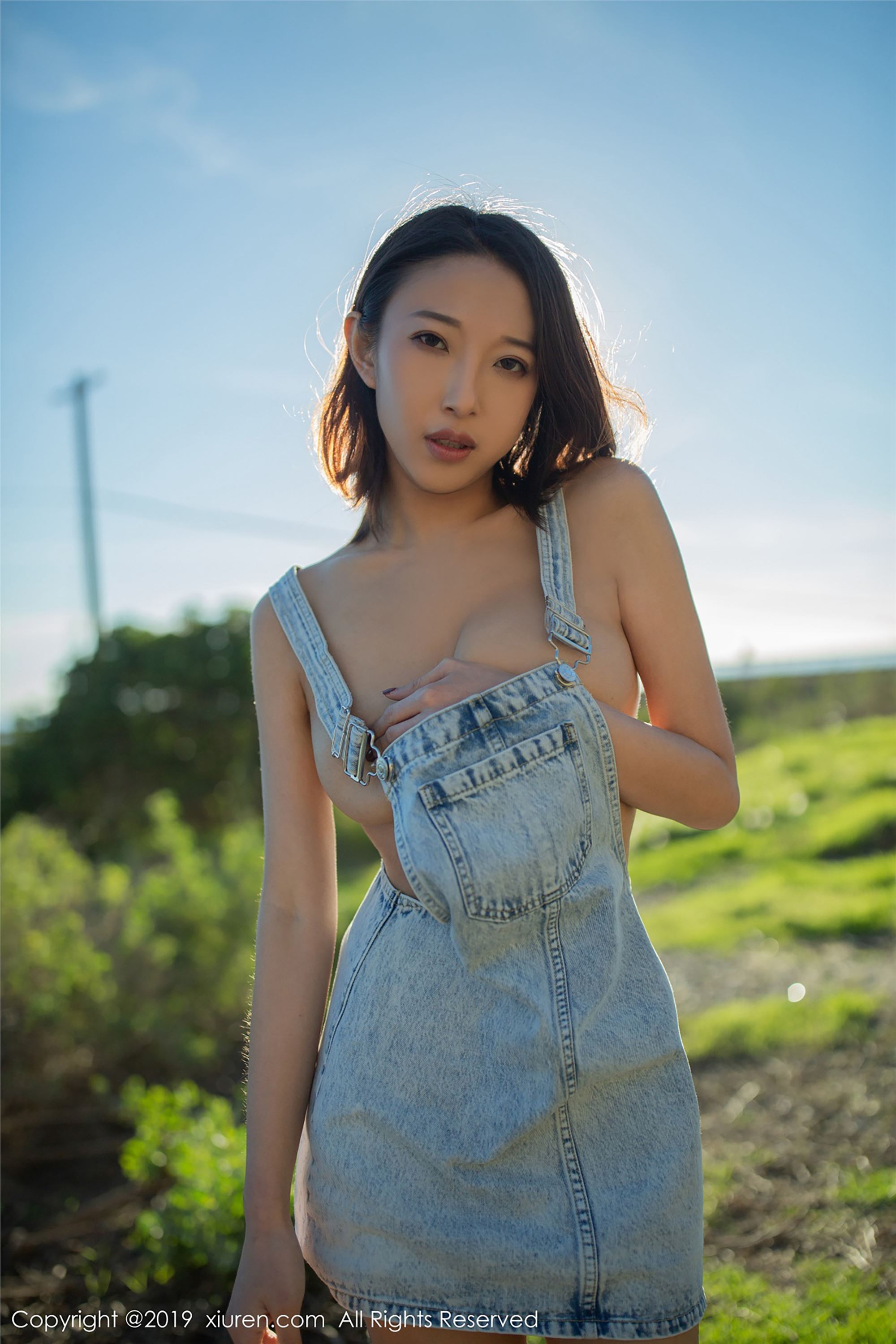 [XIUREN秀人网] 2019.02.12 No.1335 栗子Riz