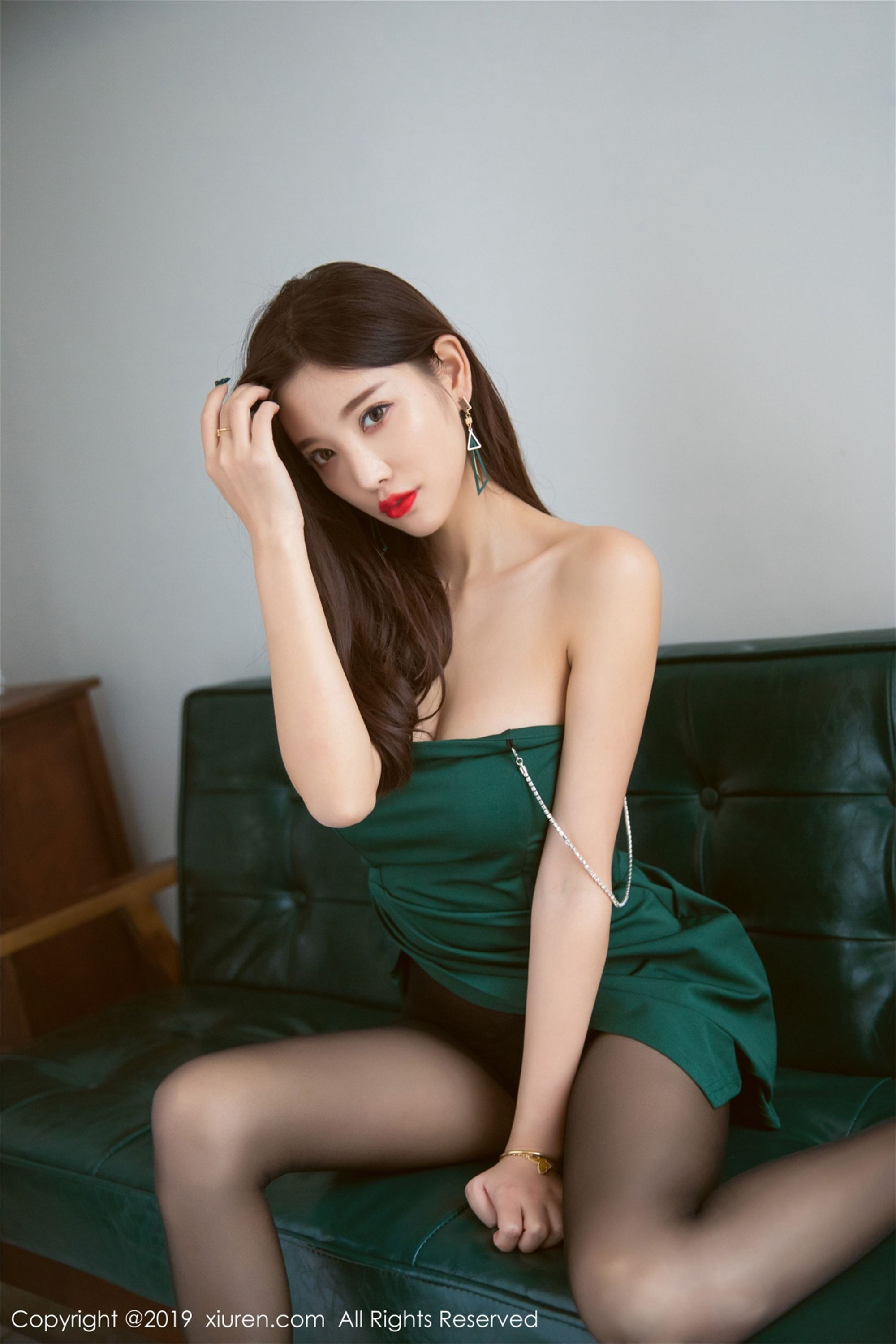 [XIUREN秀人网] 2019.04.29 NO.1425 杨晨晨sugar