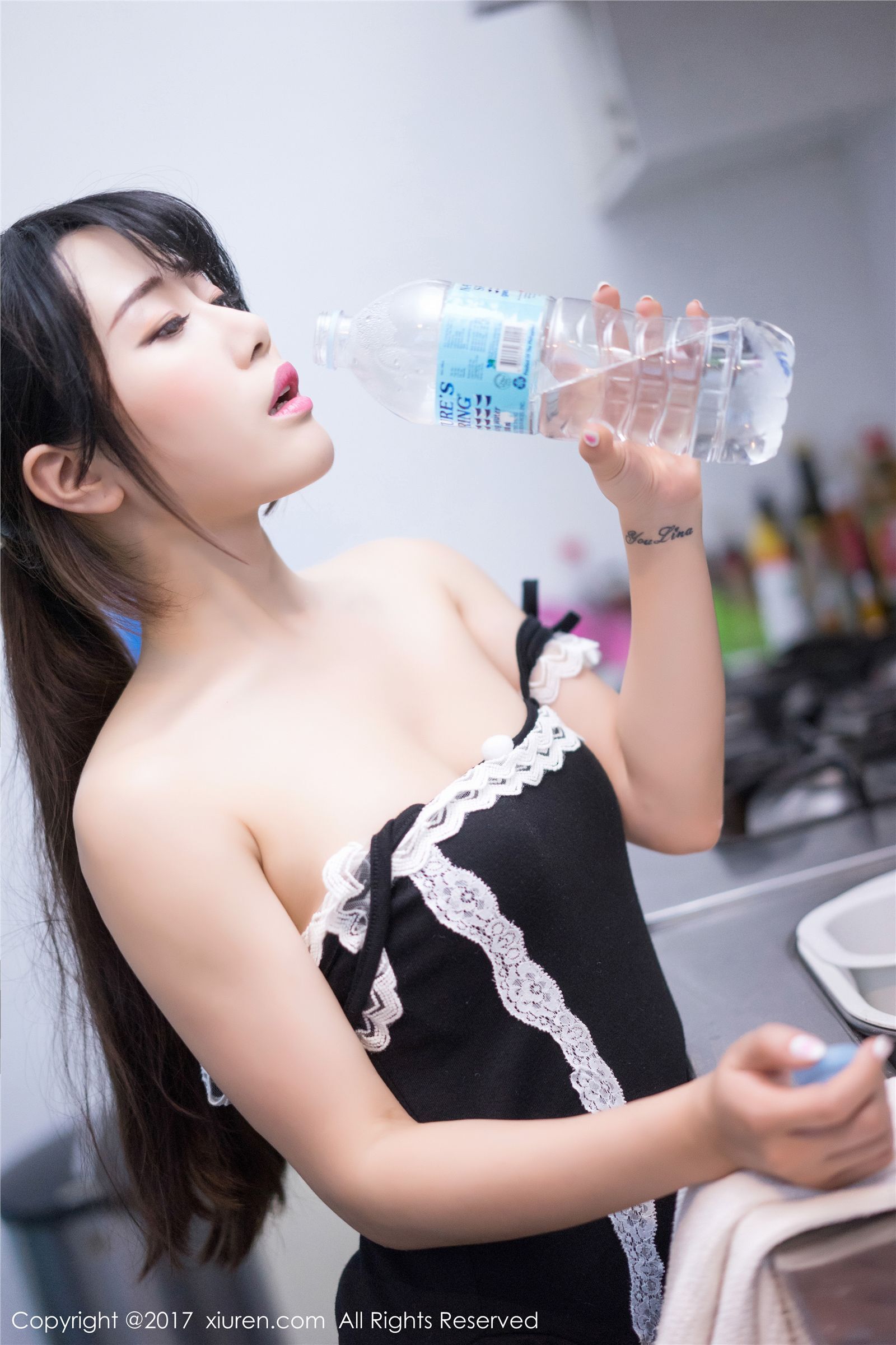 [秀人网] NO.814 美媛馆 2017-09-13 兜豆靓Youlina