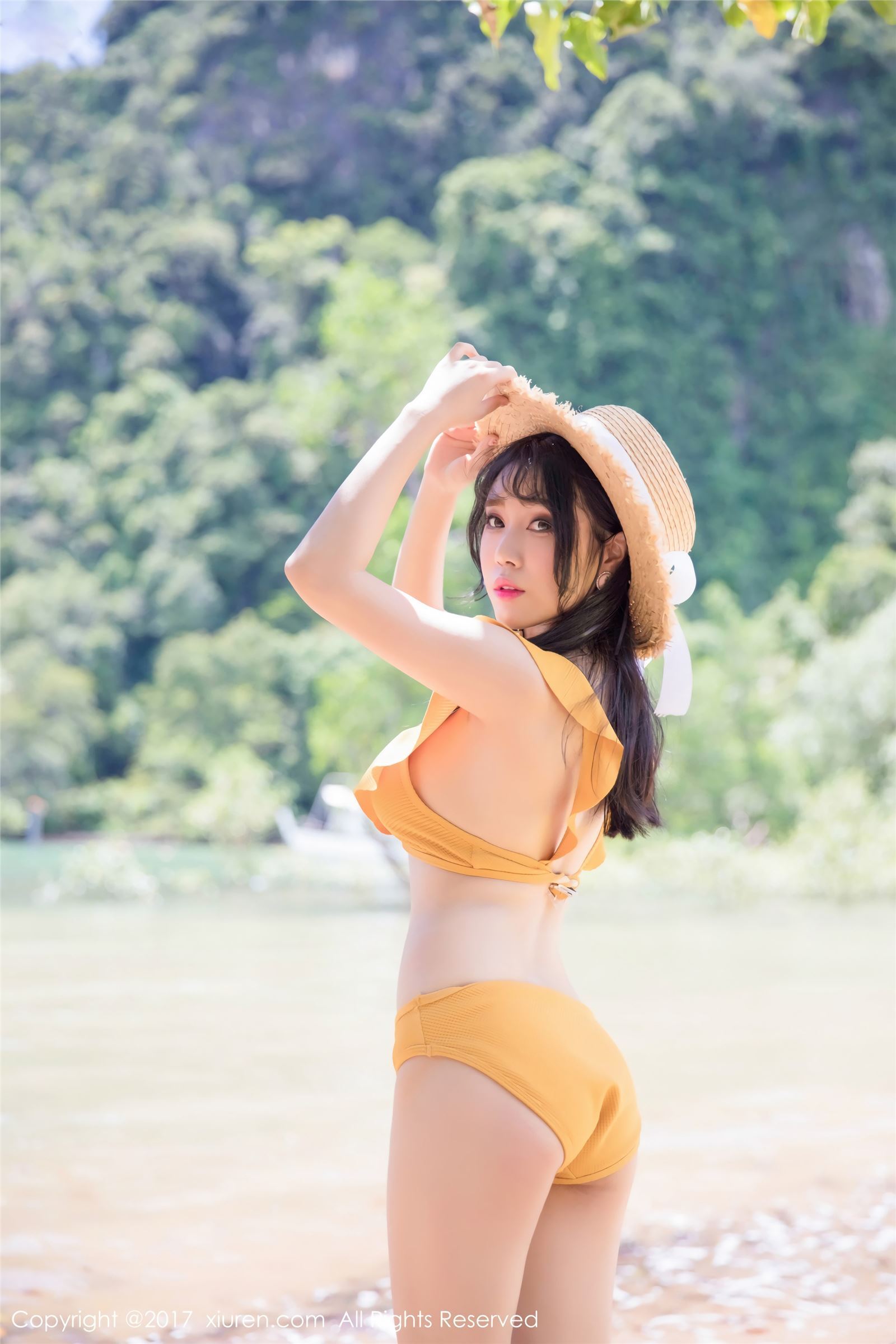 [XIUREN秀人网] 2017.11.24 NO.855 田园风仙子 兜豆靓Youlina