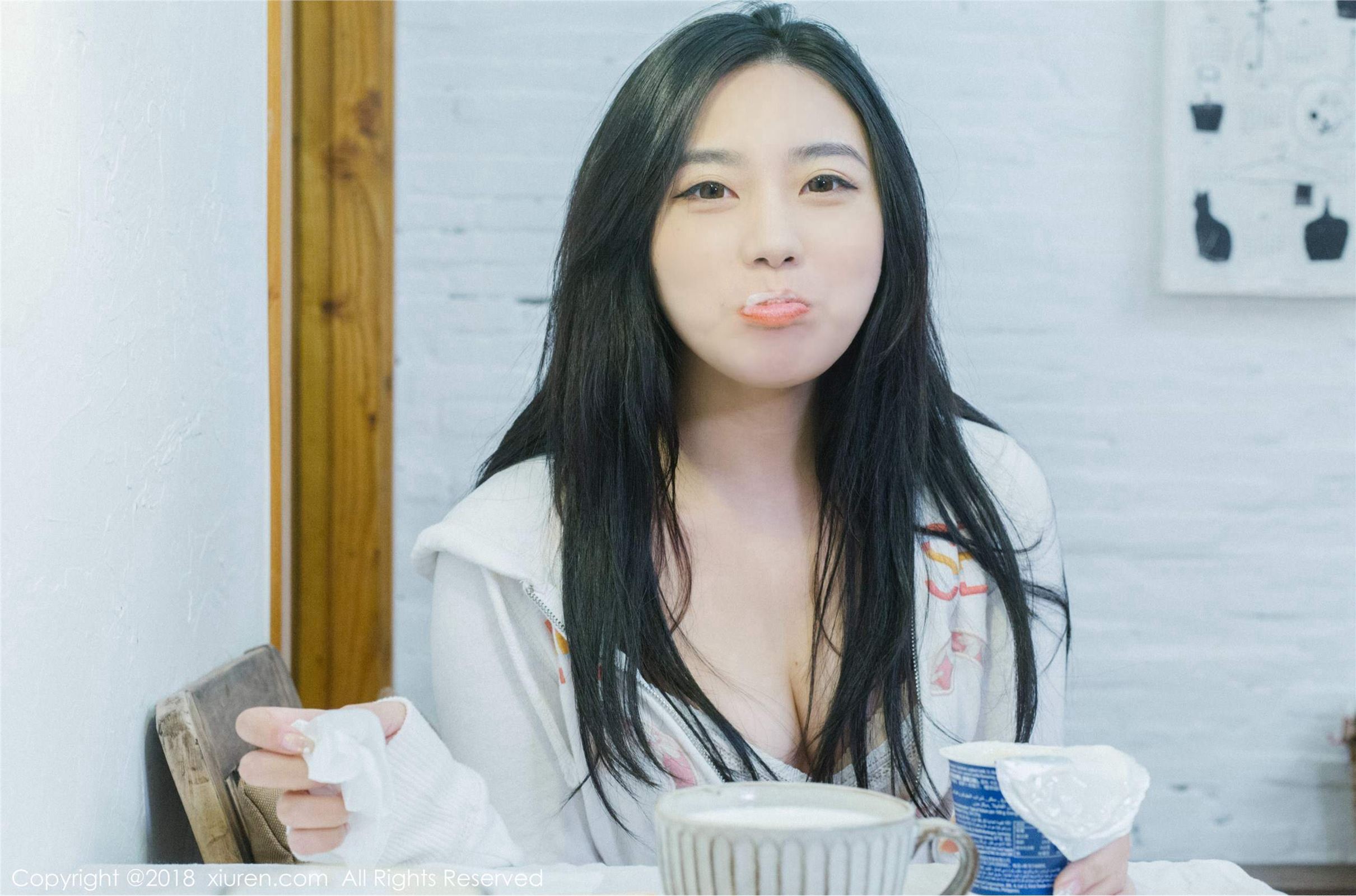 [XIUREN秀人网]2018.05.22 No.1024 许诺Sabrina