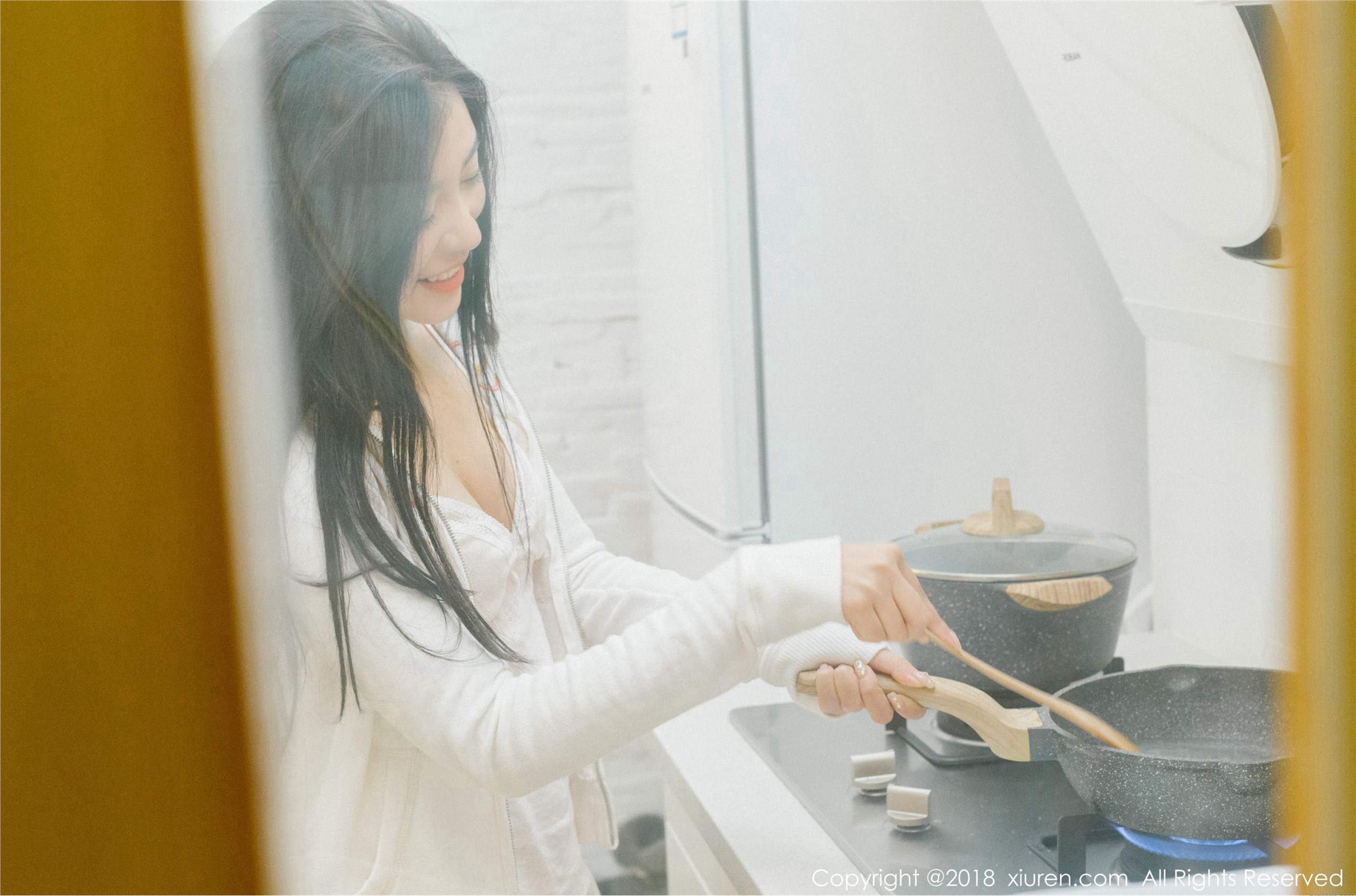 [XIUREN秀人网]2018.05.22 No.1024 许诺Sabrina