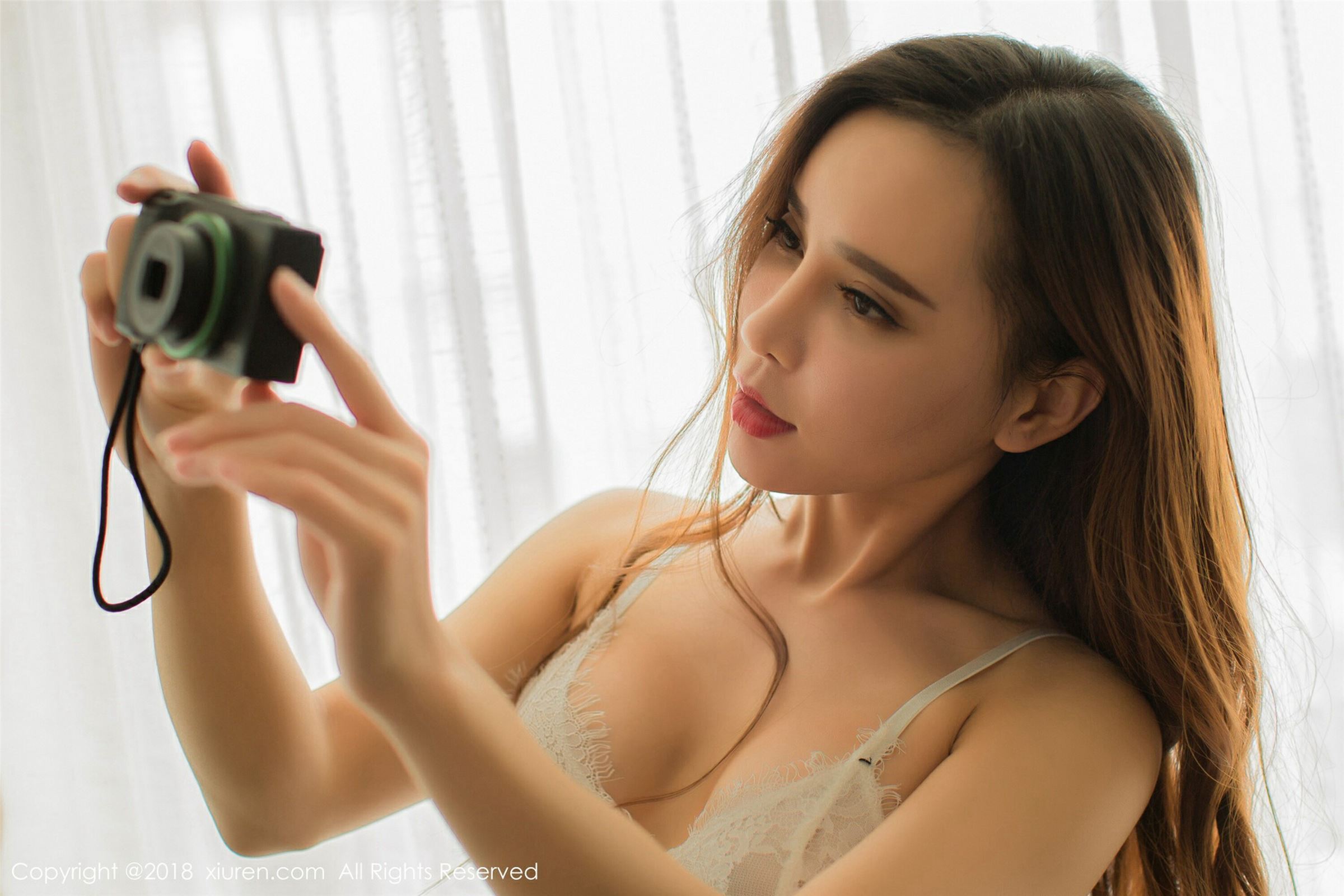 [XIUREN秀人网]2018.06.20 No.1047 艾小青