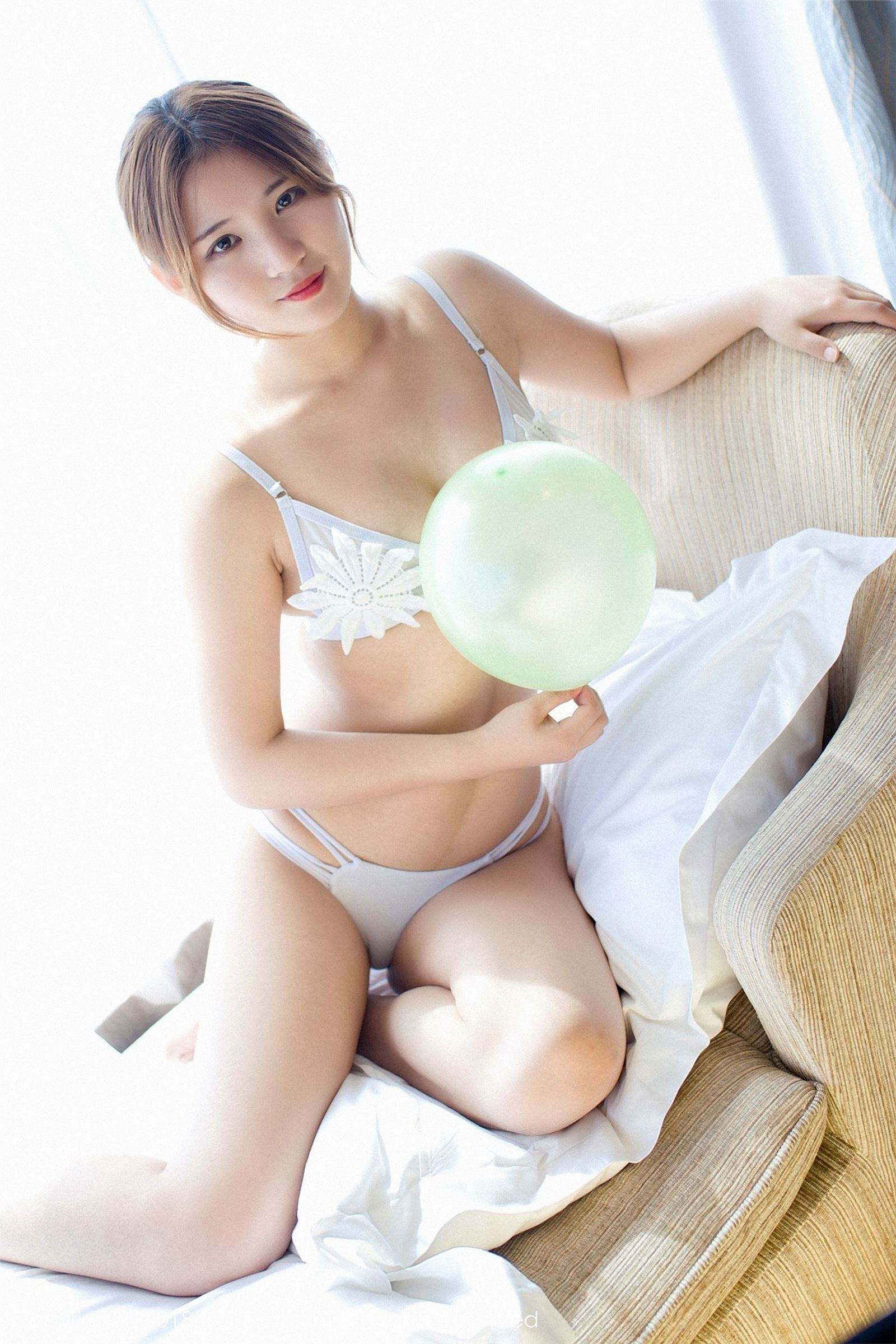 [XIUREN秀人网]2018.08.10 No.1116  久久Aimee