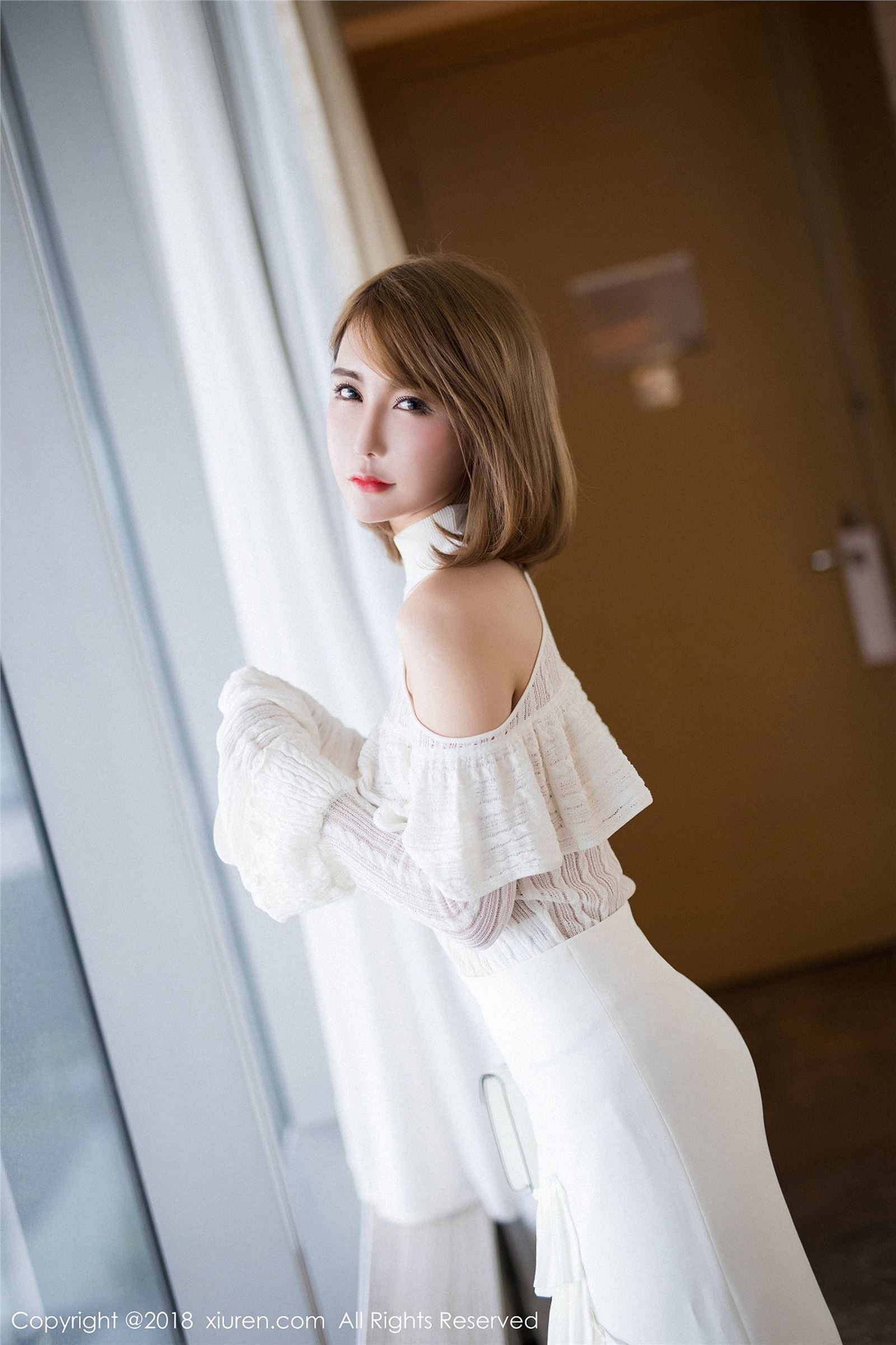 [XIUREN秀人网]2018.08.14 No.1121 楚恬Olivia