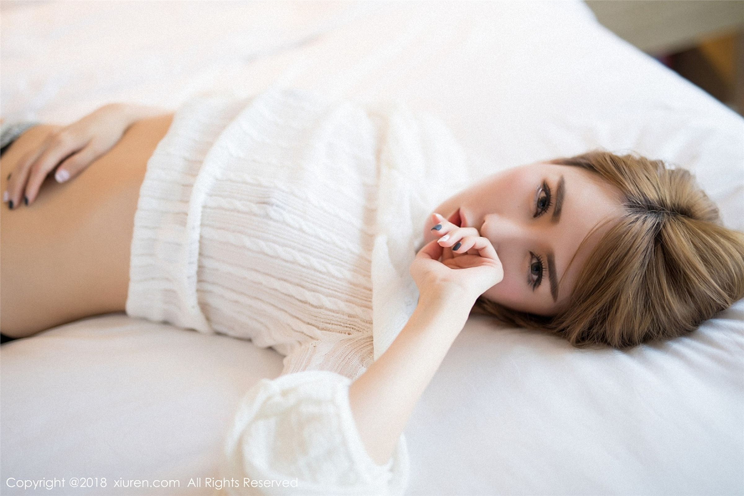 [XIUREN秀人网]2018.08.14 No.1121 楚恬Olivia