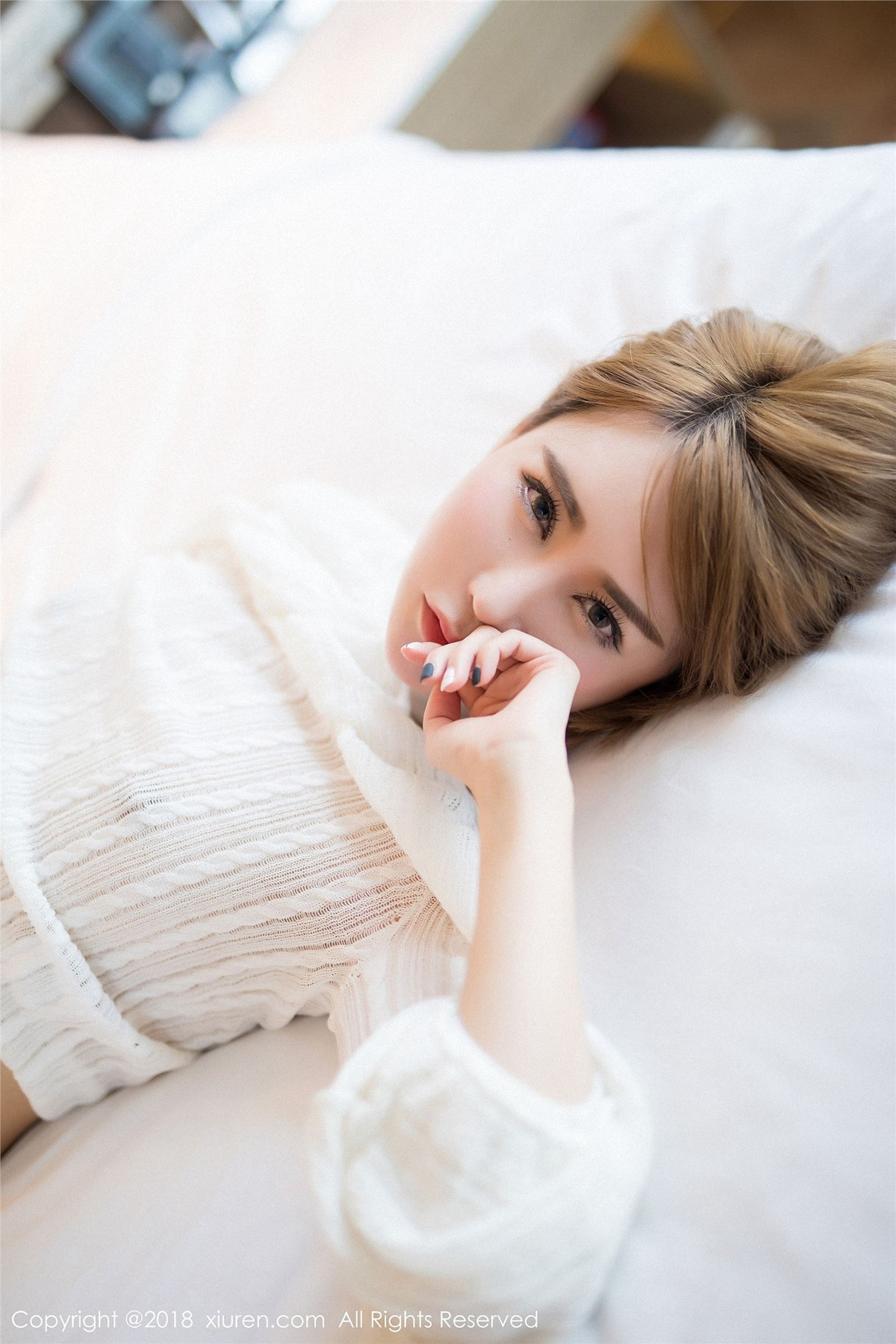 [XIUREN秀人网]2018.08.14 No.1121 楚恬Olivia