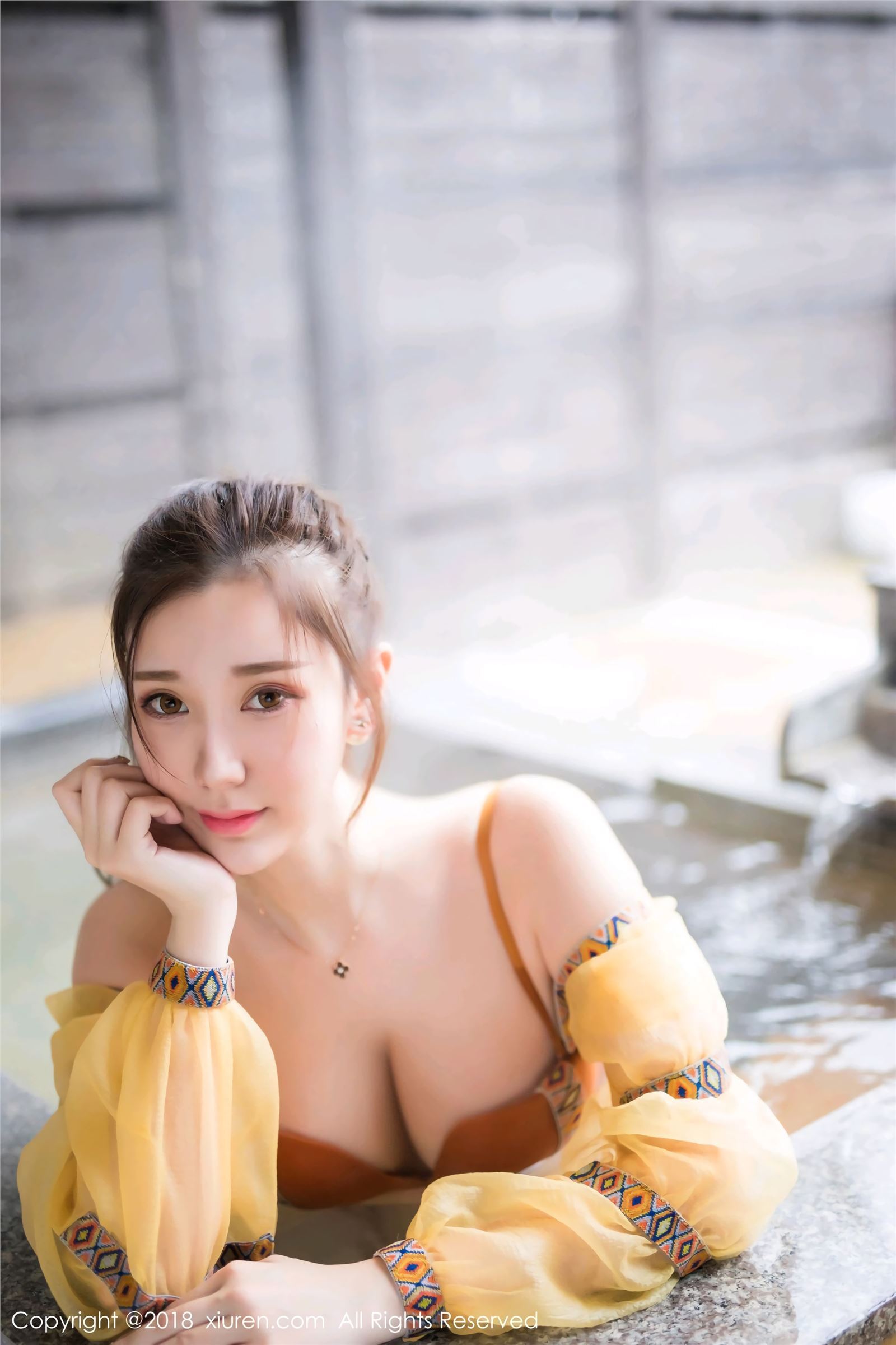 [XIUREN秀人网]2018.11.20 No.1236 淼淼萌萌哒