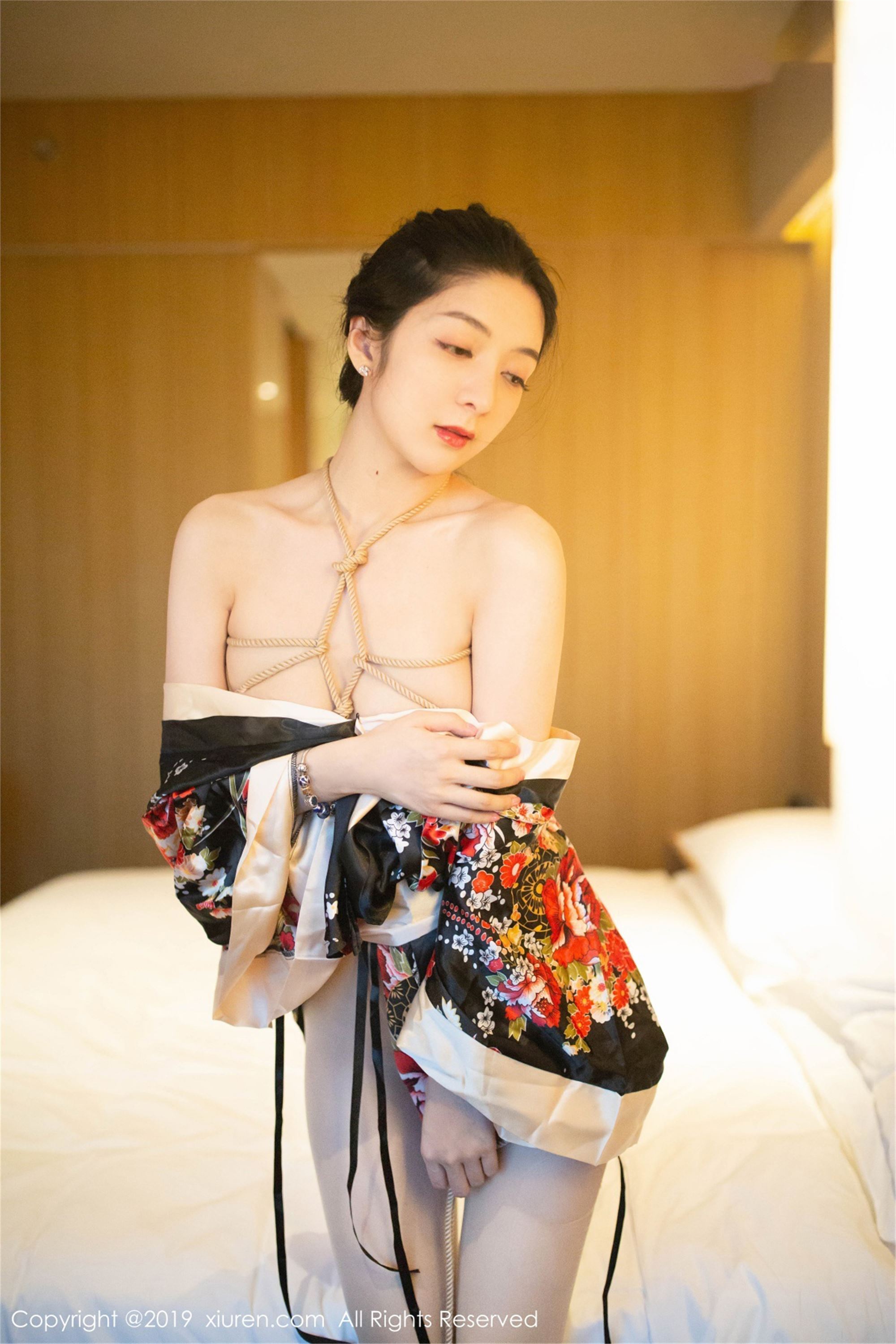 [XIUREN秀人网] 2019.05.10 No.1444 Angela喜欢猫