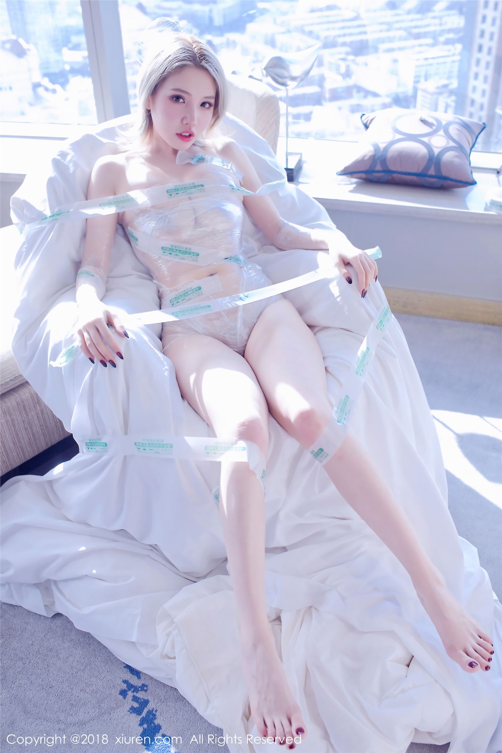 [XIUREN秀人网]写真 2018.01.25 No.911 COS枪娘 黄楽然