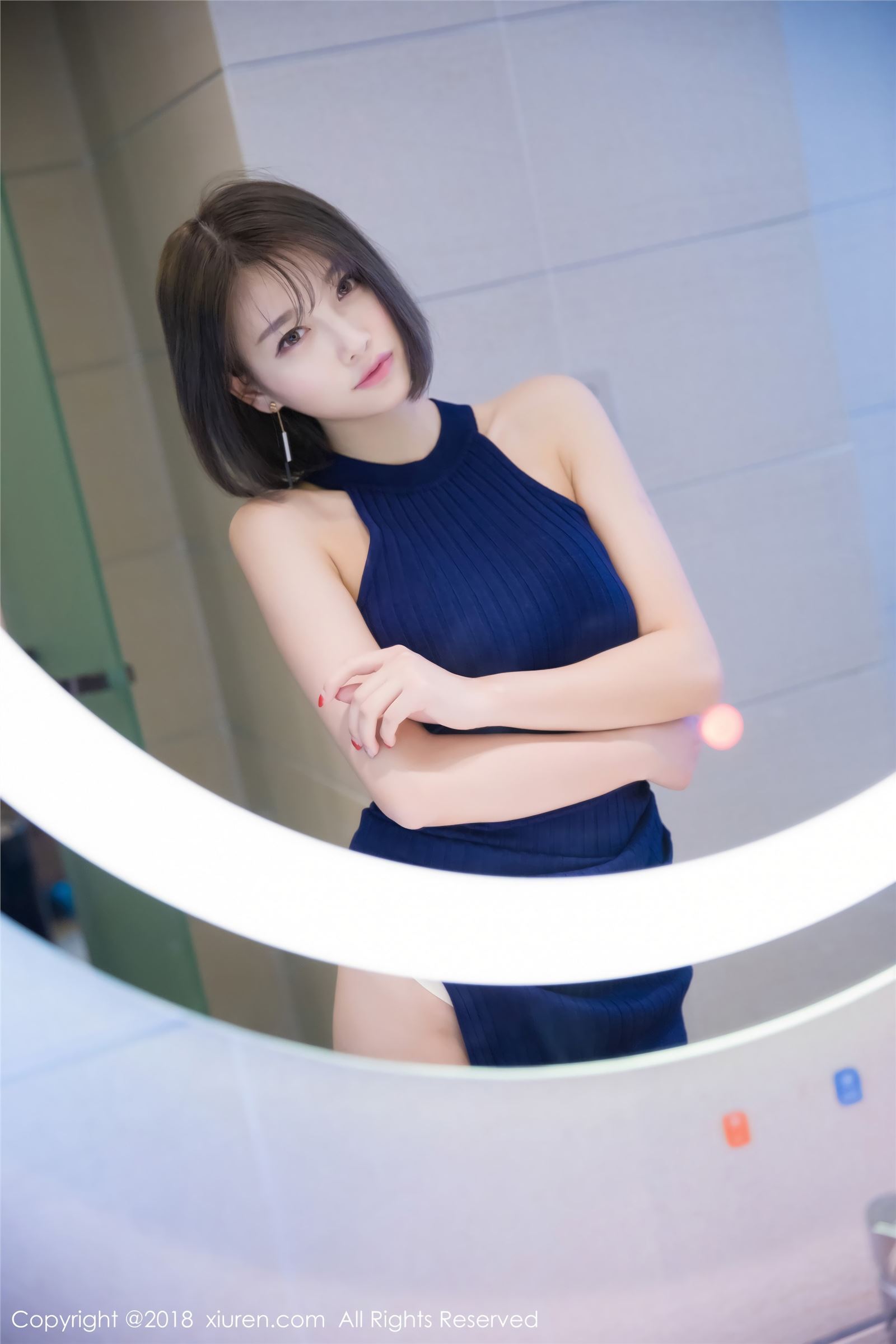 [XIUREN秀人网]写真 2018.01.31 No.919 蓝色礼服 杨晨晨sugar