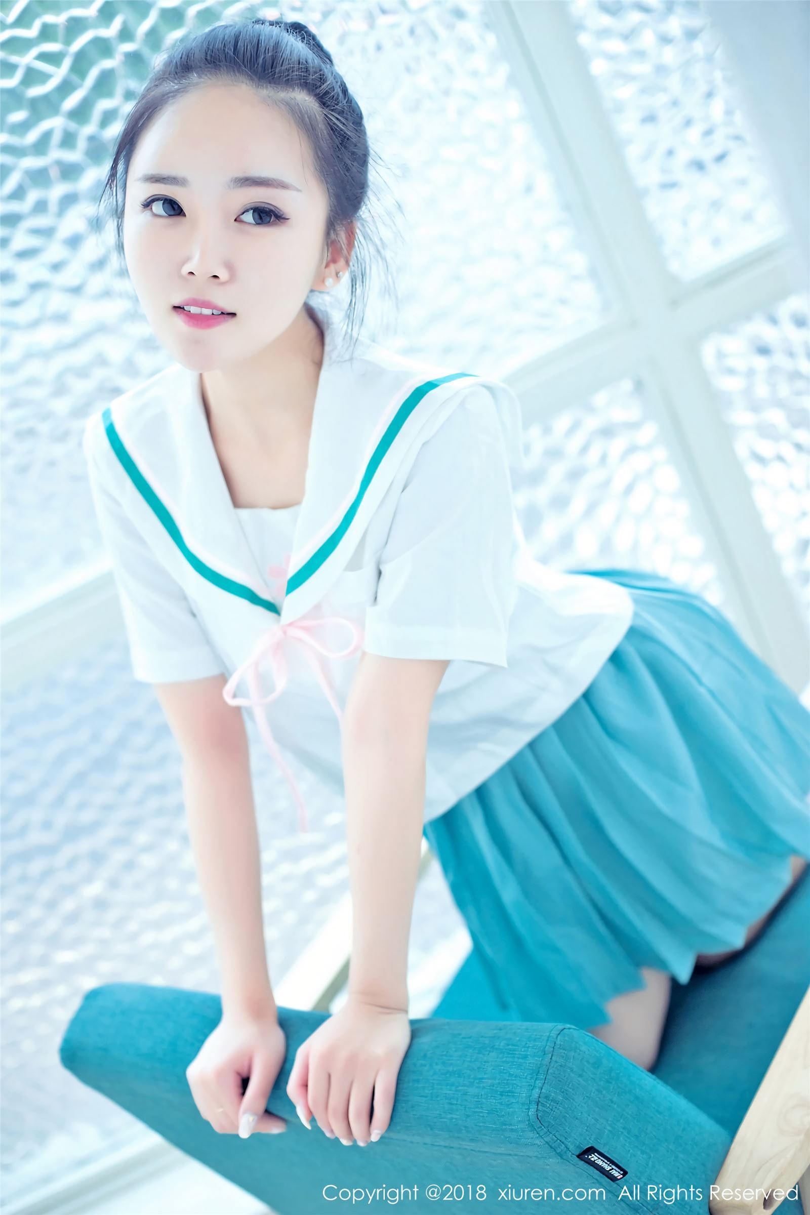 [XIUREN秀人网]写真 2018.02.09 No.932 日系学生服 红气球