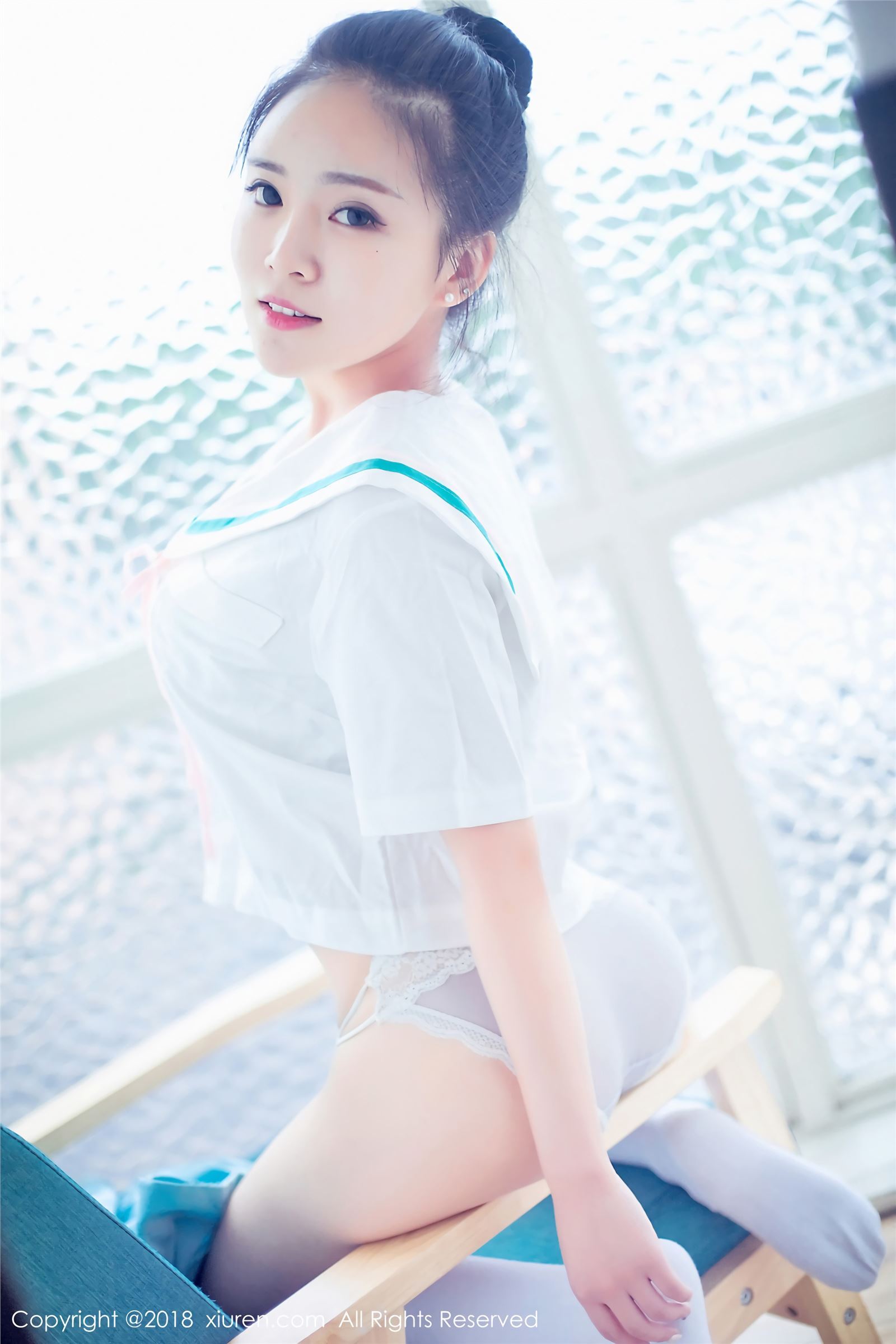 [XIUREN秀人网]写真 2018.02.09 No.932 日系学生服 红气球