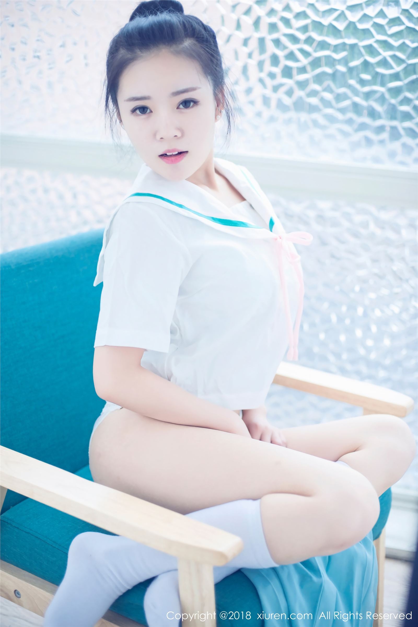 [XIUREN秀人网]写真 2018.02.09 No.932 日系学生服 红气球