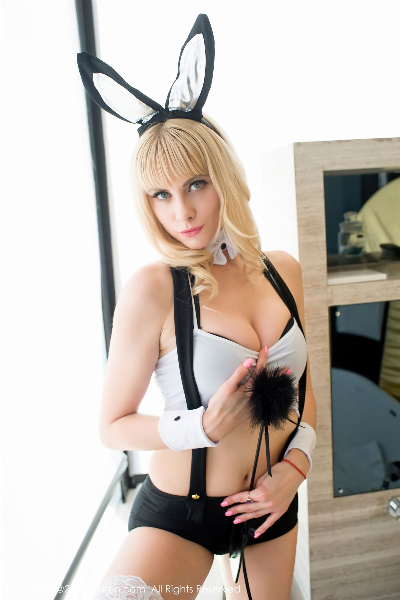 [XIUREN秀人网]写真 2018.02.13 No.936 女警制服 娜塔莎nasa