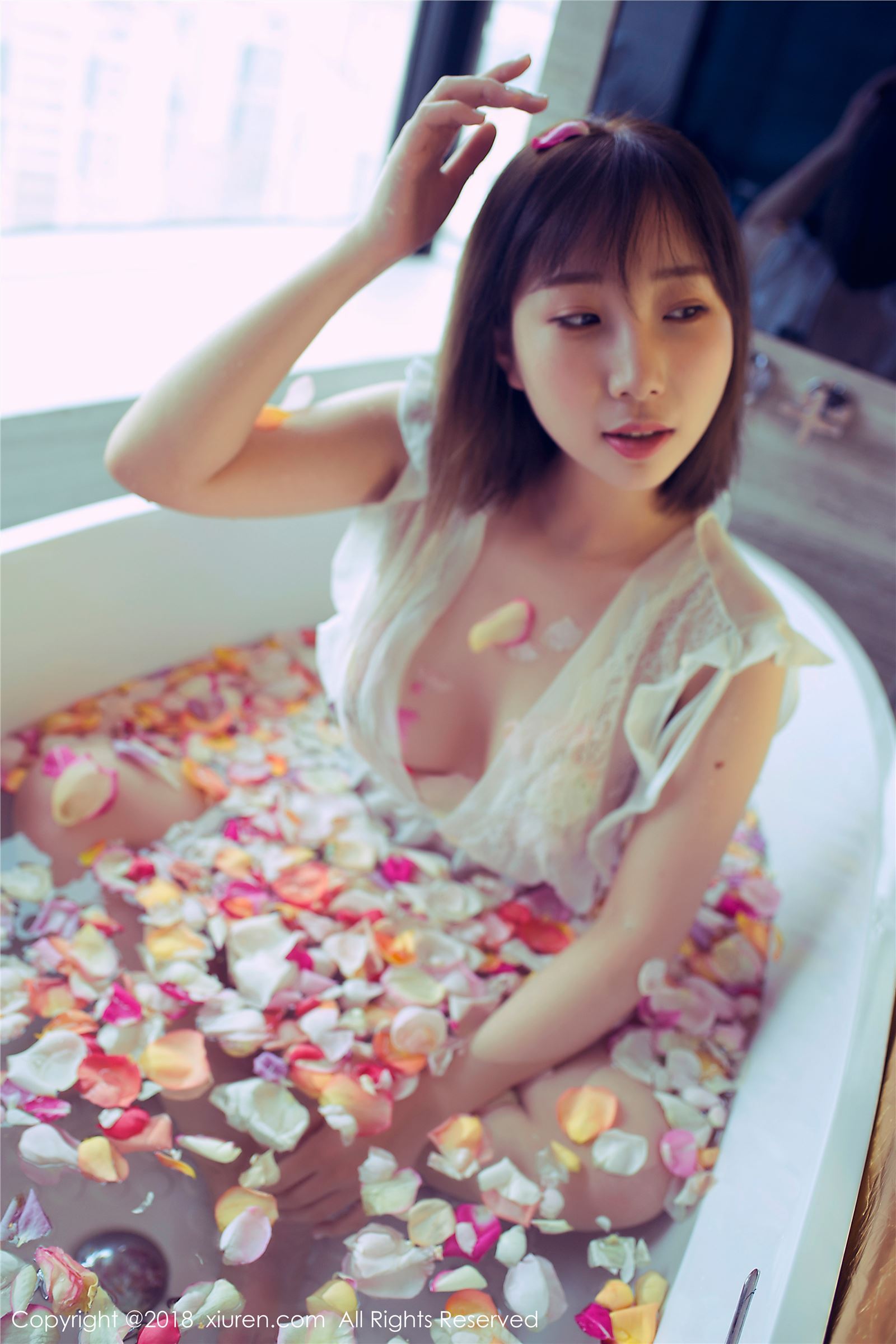 [XIUREN秀人网]2018.04.16 No.981 枝恩