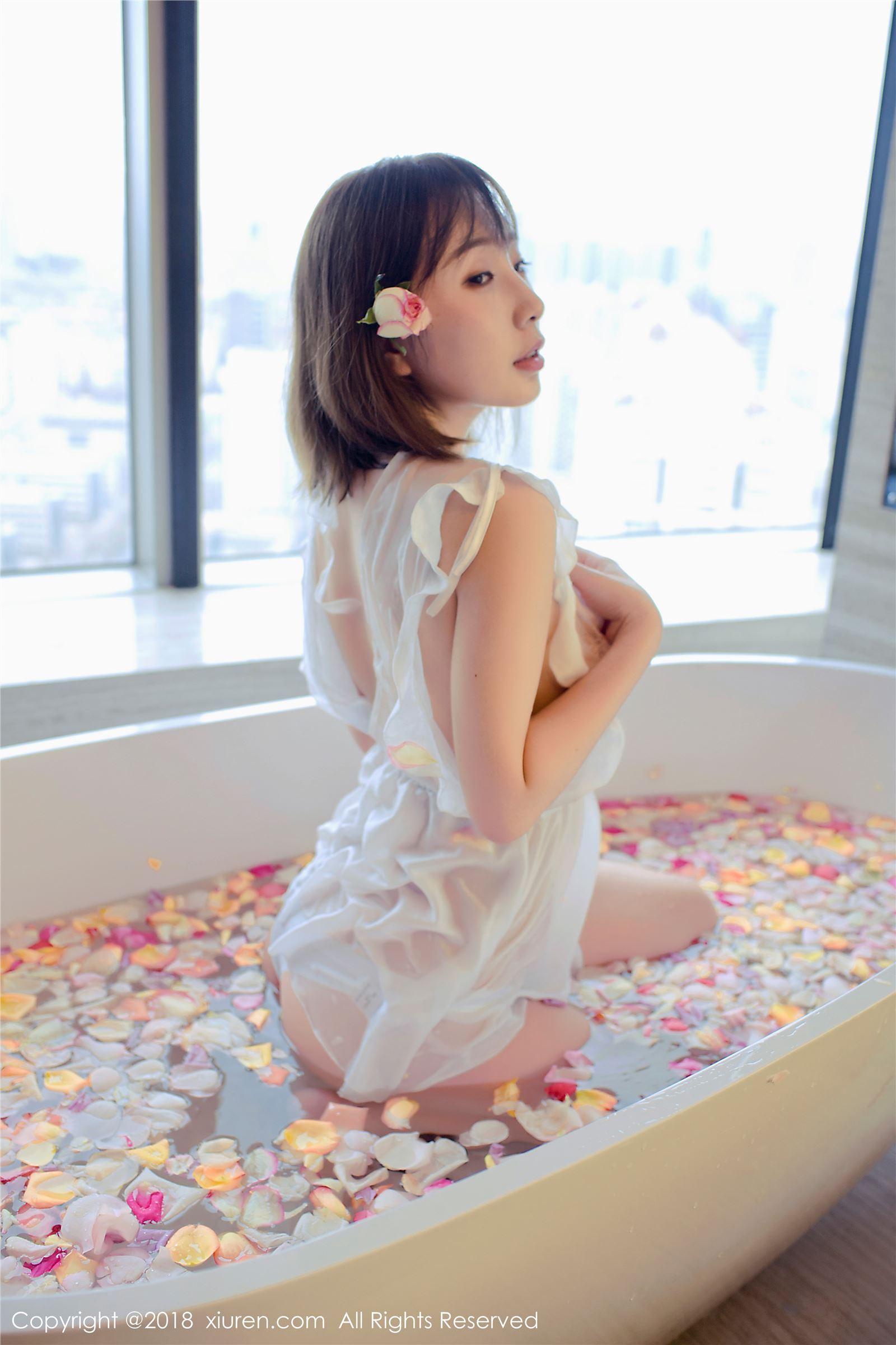 [XIUREN秀人网]2018.04.16 No.981 枝恩