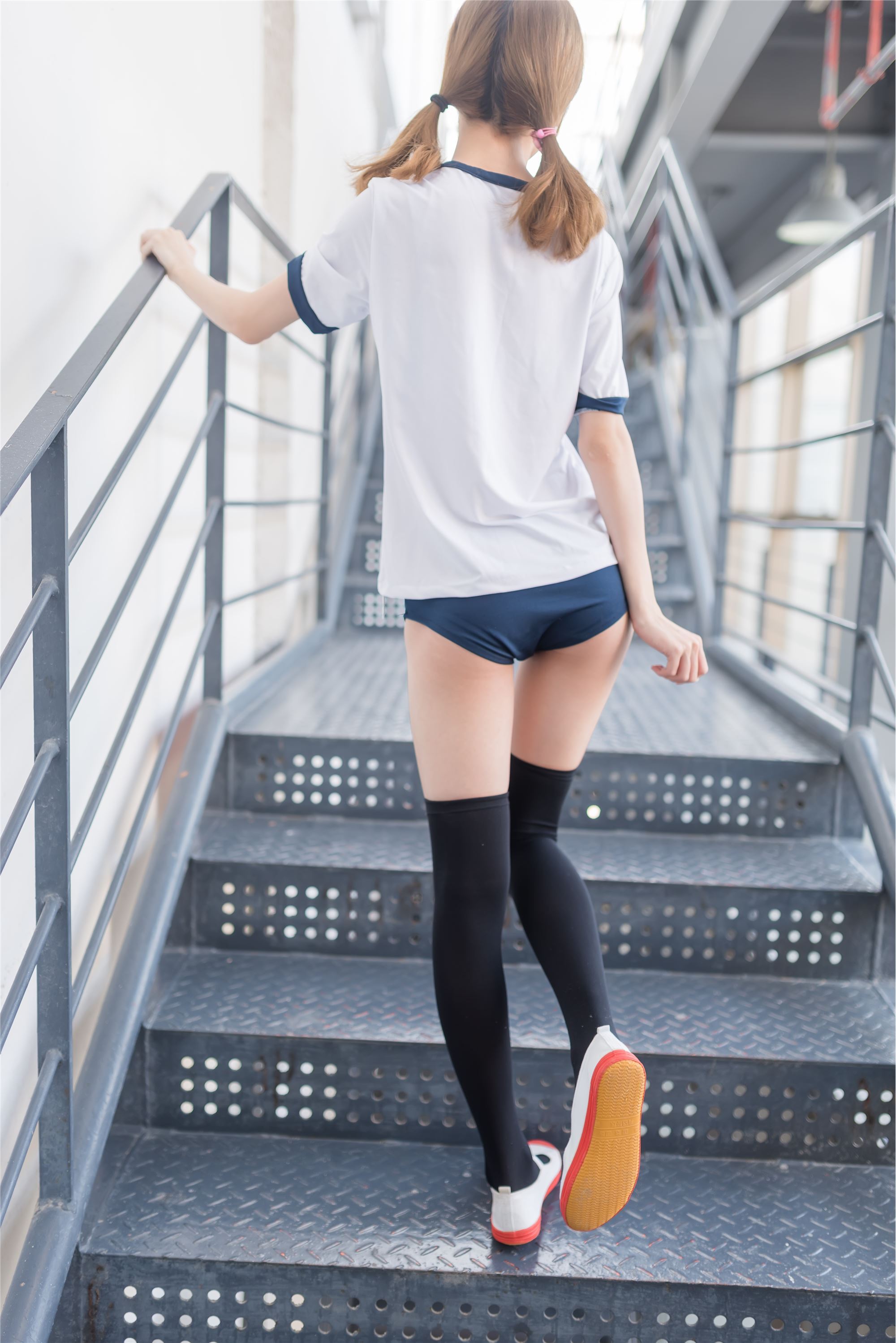 风之领域美女图片写真 032