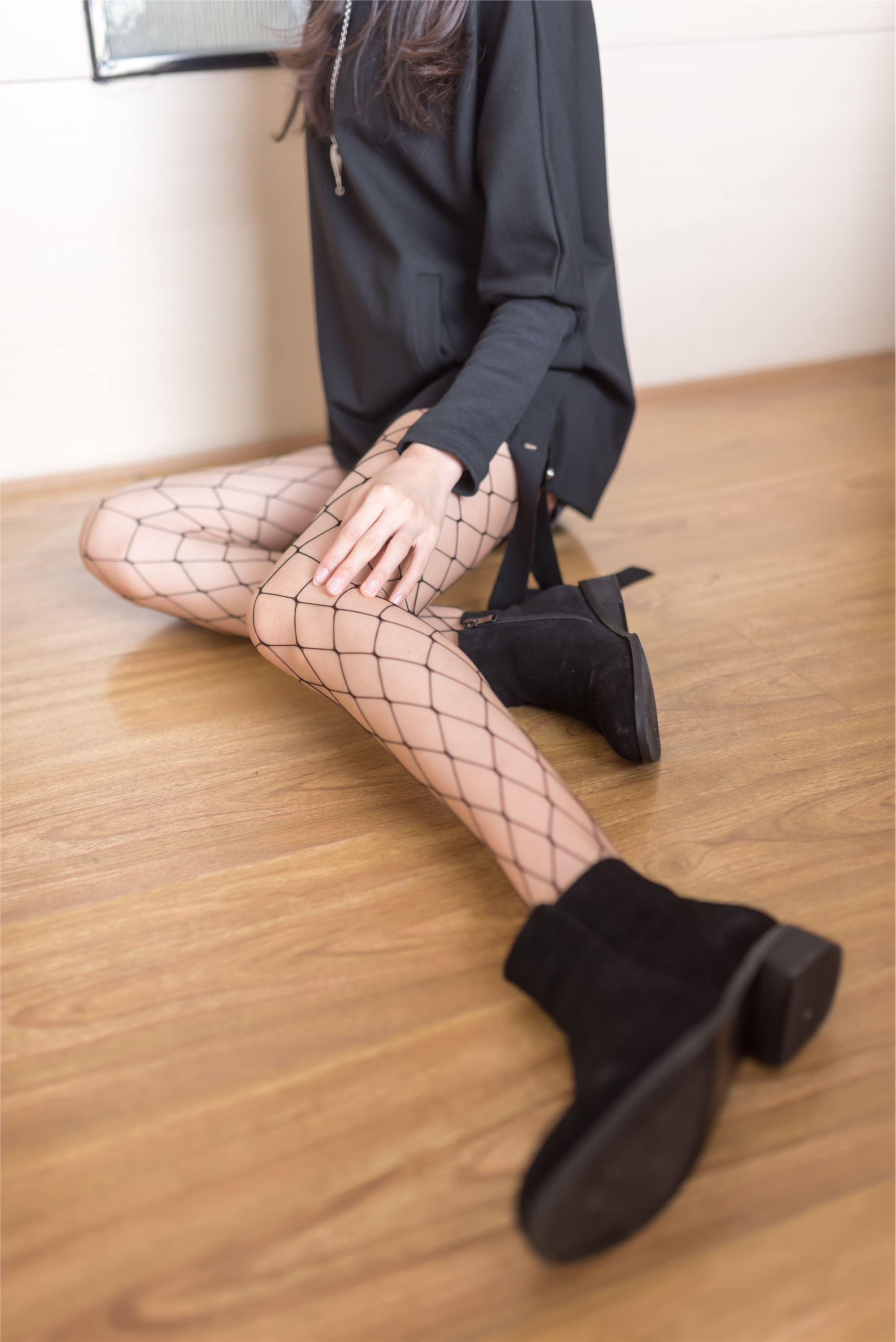 风之领域美女图片写真 033