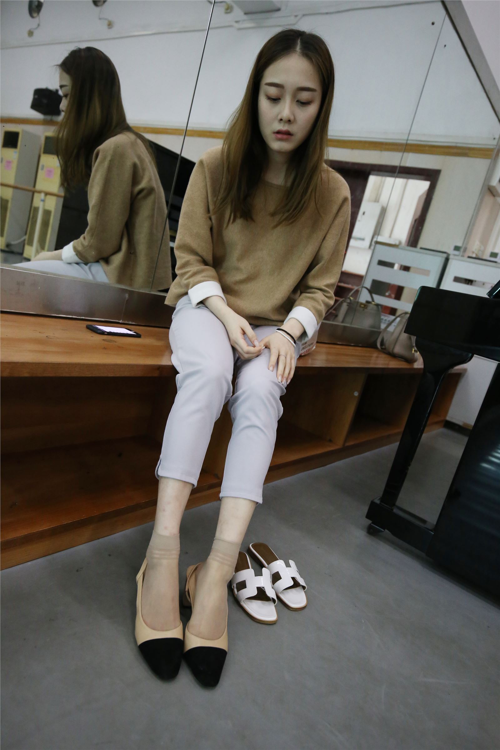 高中生-大西瓜套图 (50) 83P  ZXS-A224