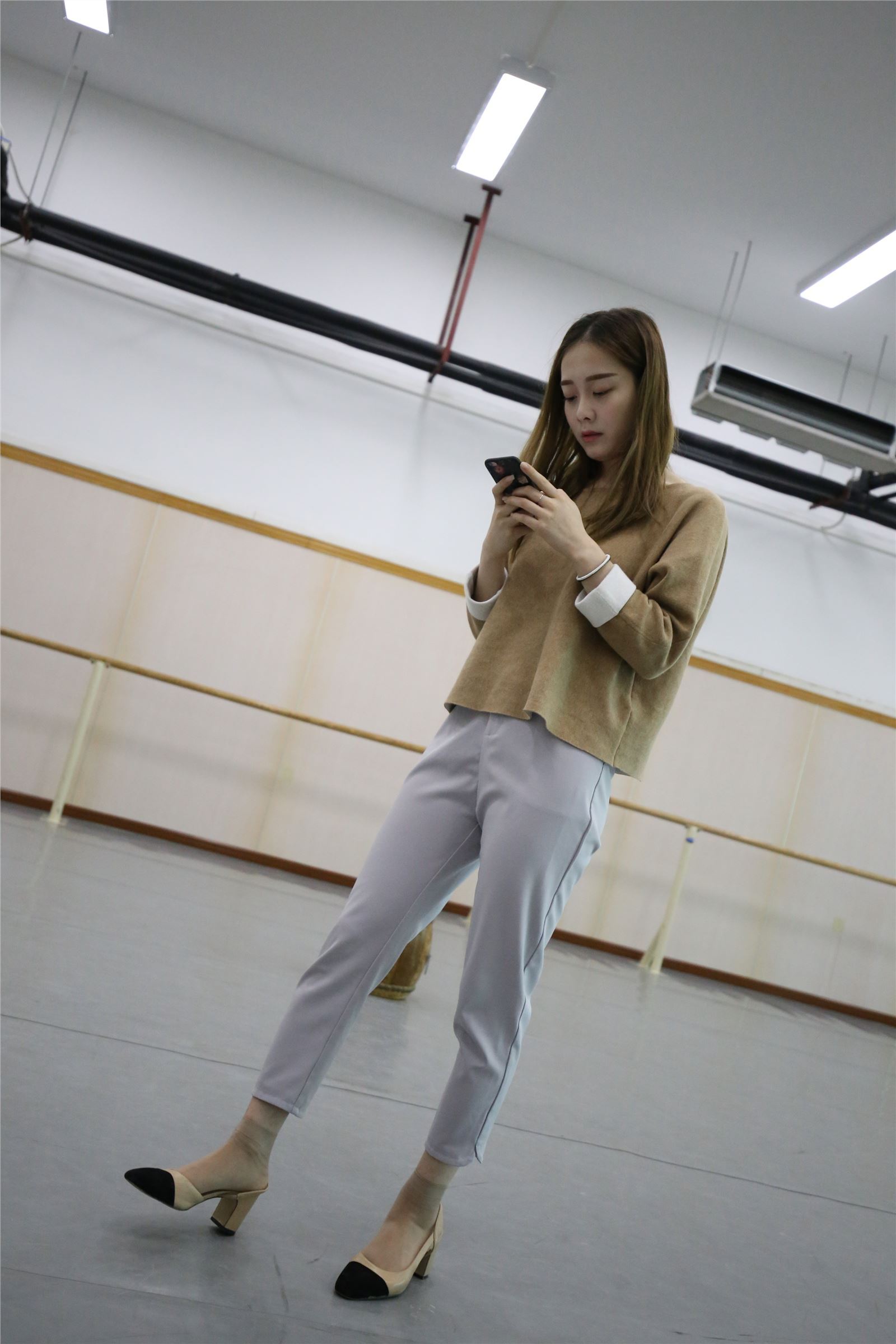 高中生-大西瓜套图 (50) 83P  ZXS-A224