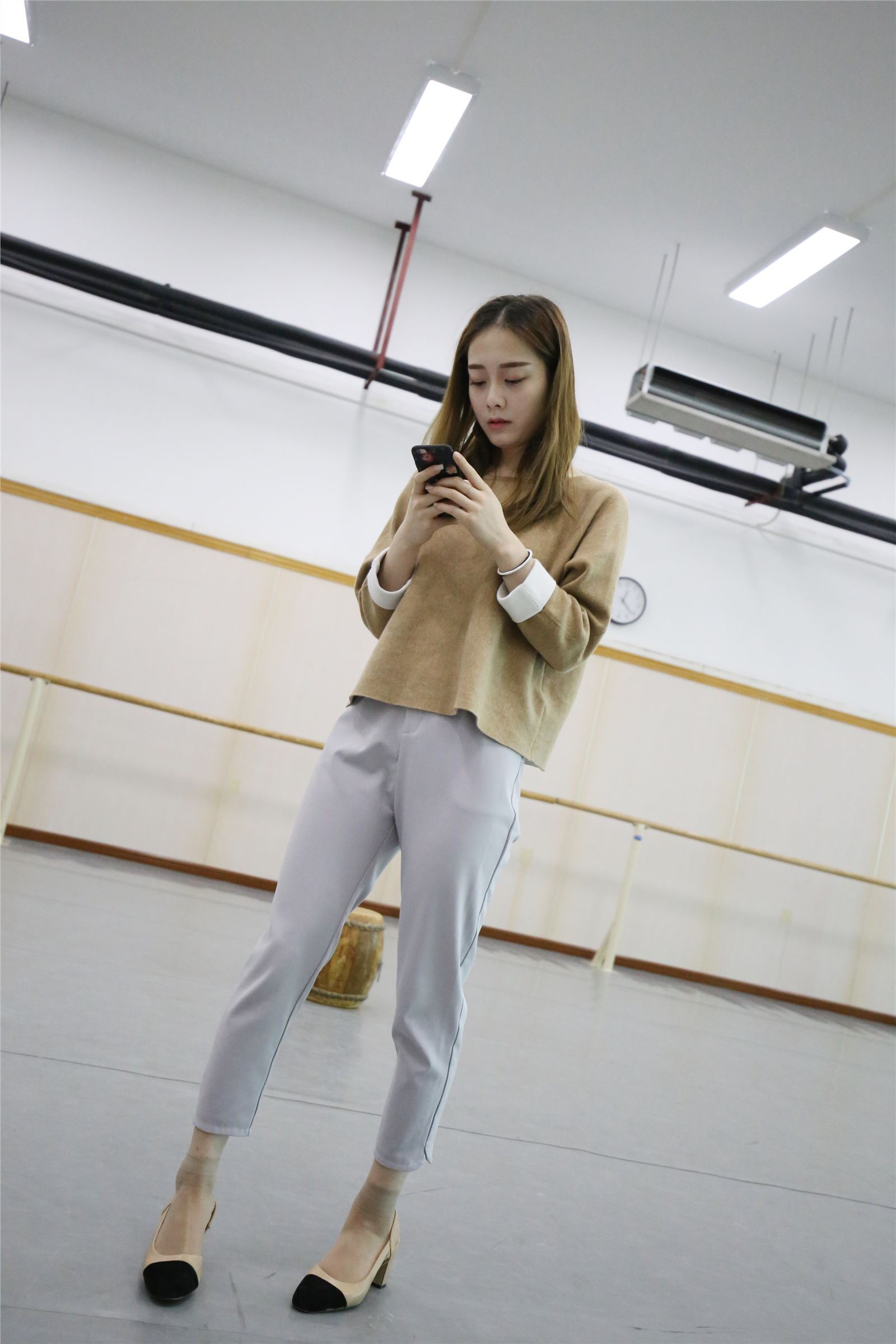 高中生-大西瓜套图 (50) 83P  ZXS-A224