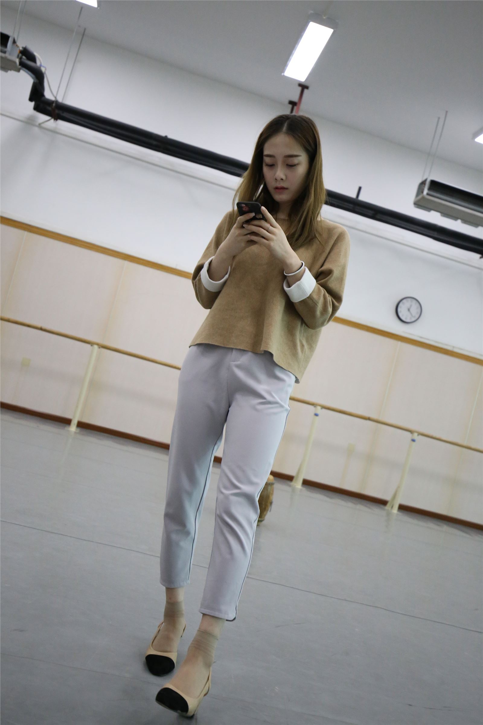 高中生-大西瓜套图 (50) 83P  ZXS-A224