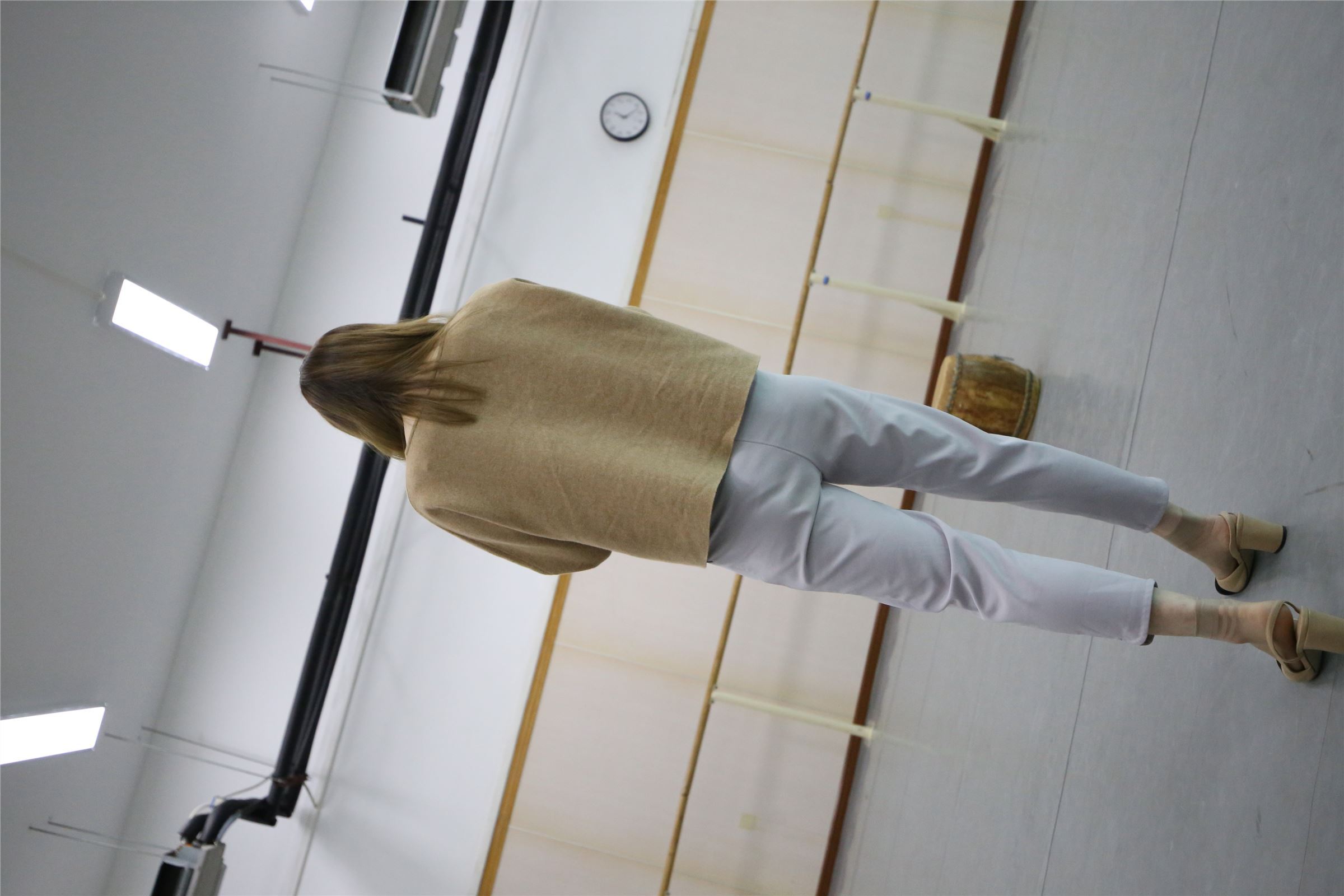 高中生-大西瓜套图 (50) 83P  ZXS-A224