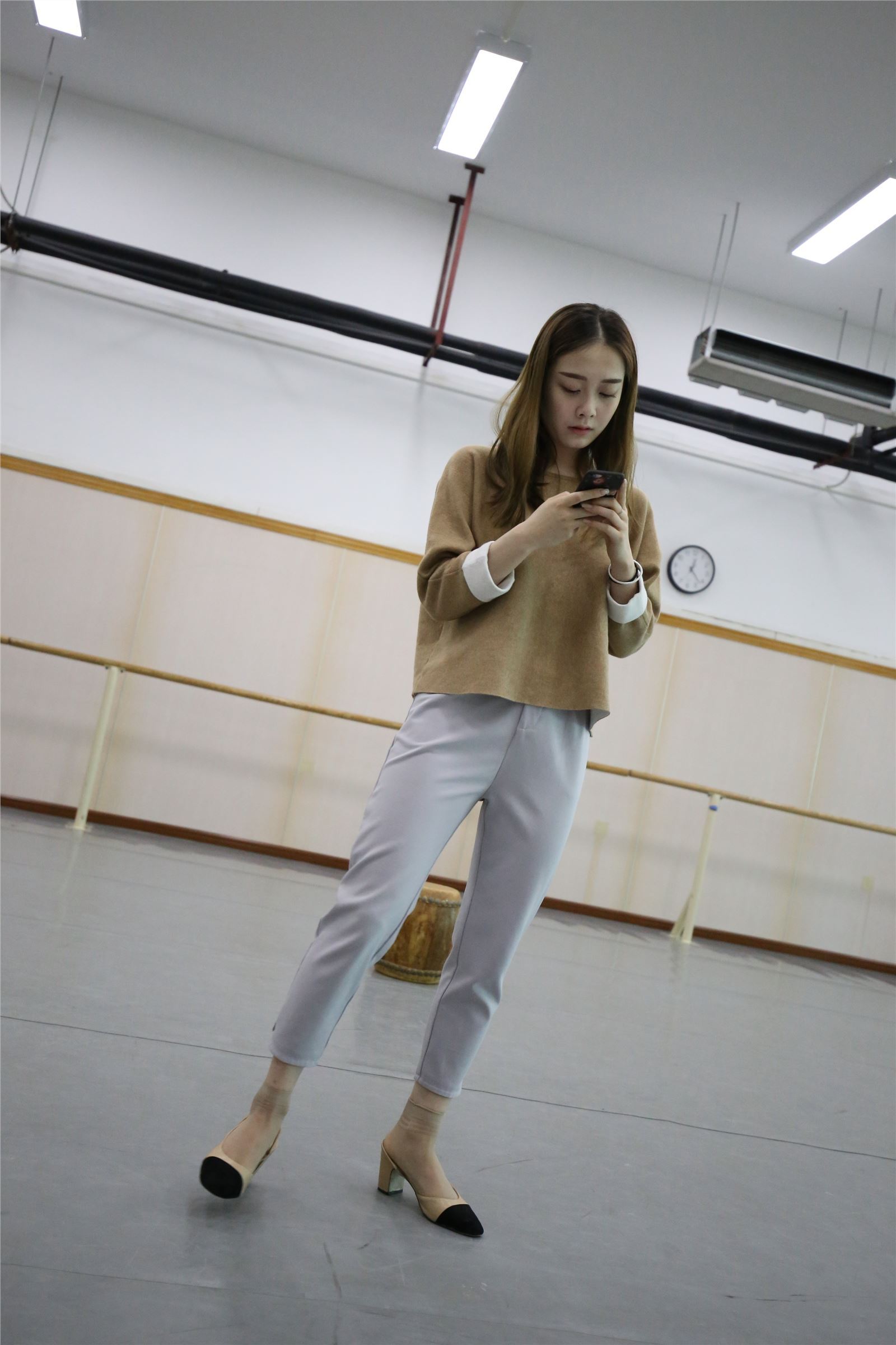 高中生-大西瓜套图 (50) 83P  ZXS-A224