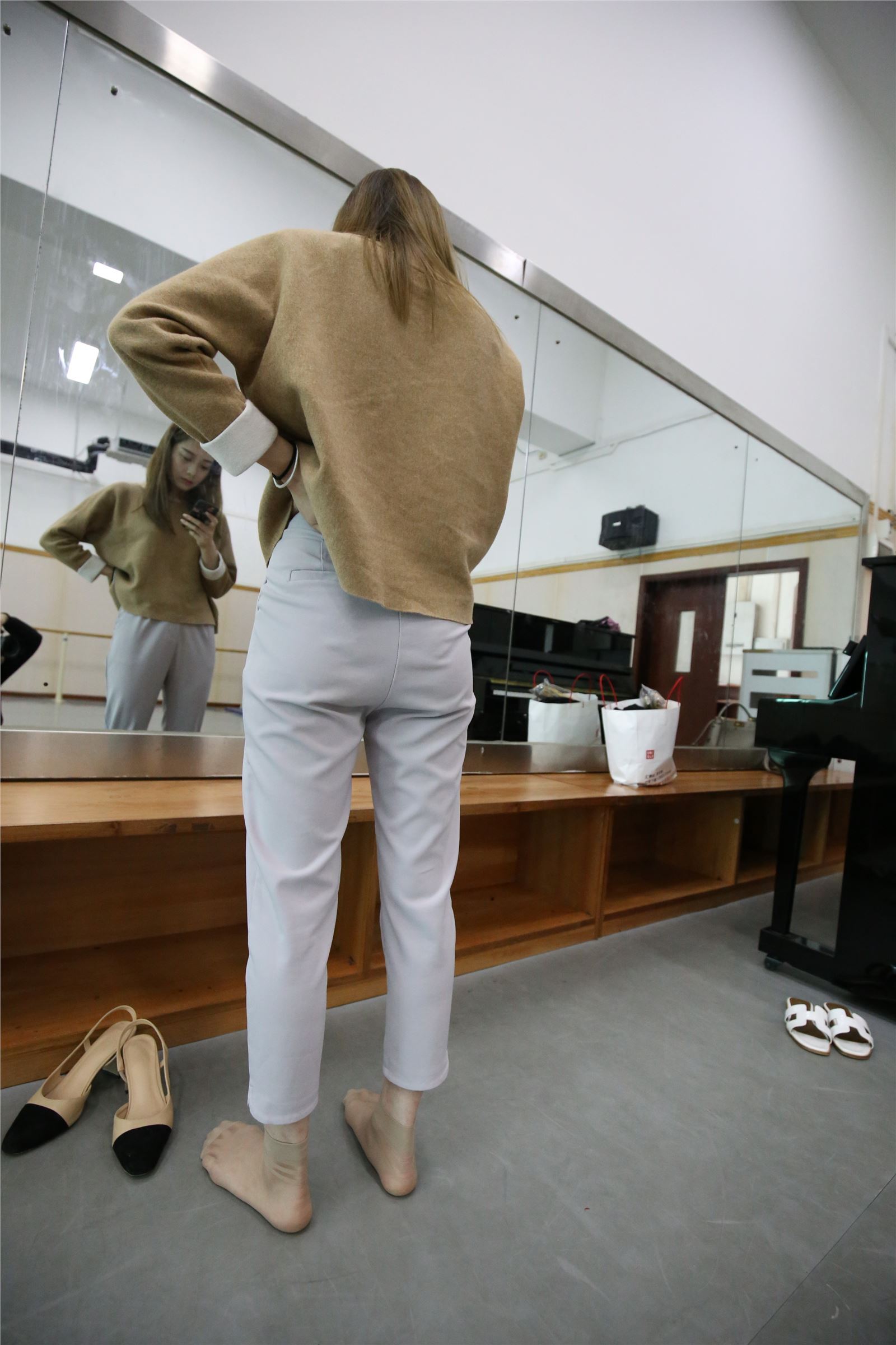 高中生-大西瓜套图 (50) 83P  ZXS-A224