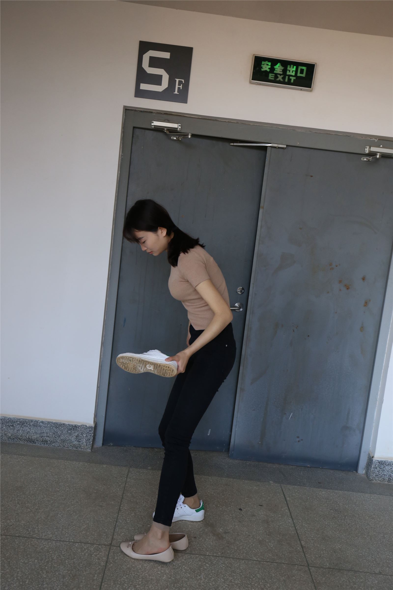 高中生-大西瓜套图 (54) 103P  ZXS-A228