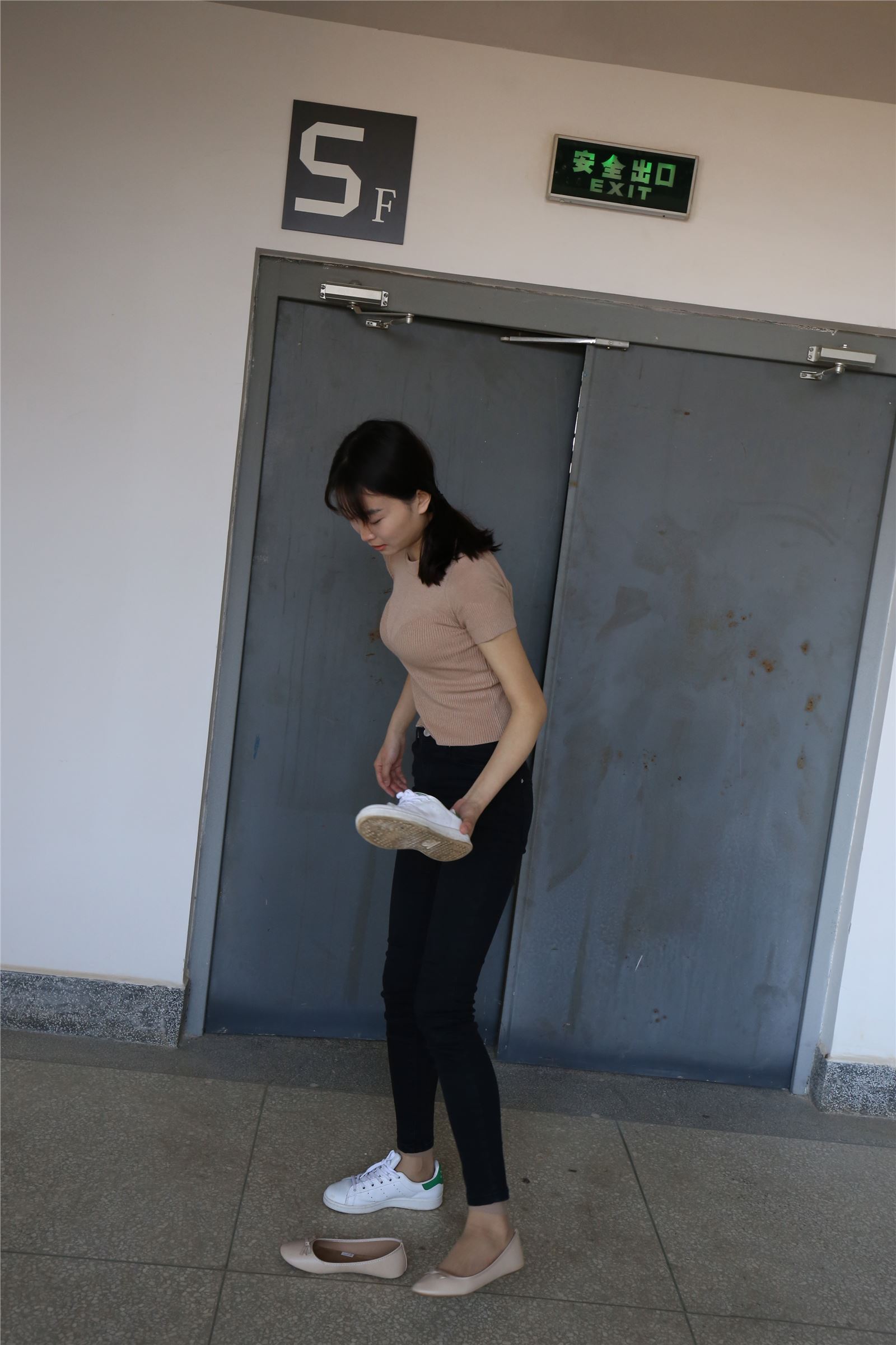 高中生-大西瓜套图 (54) 103P  ZXS-A228