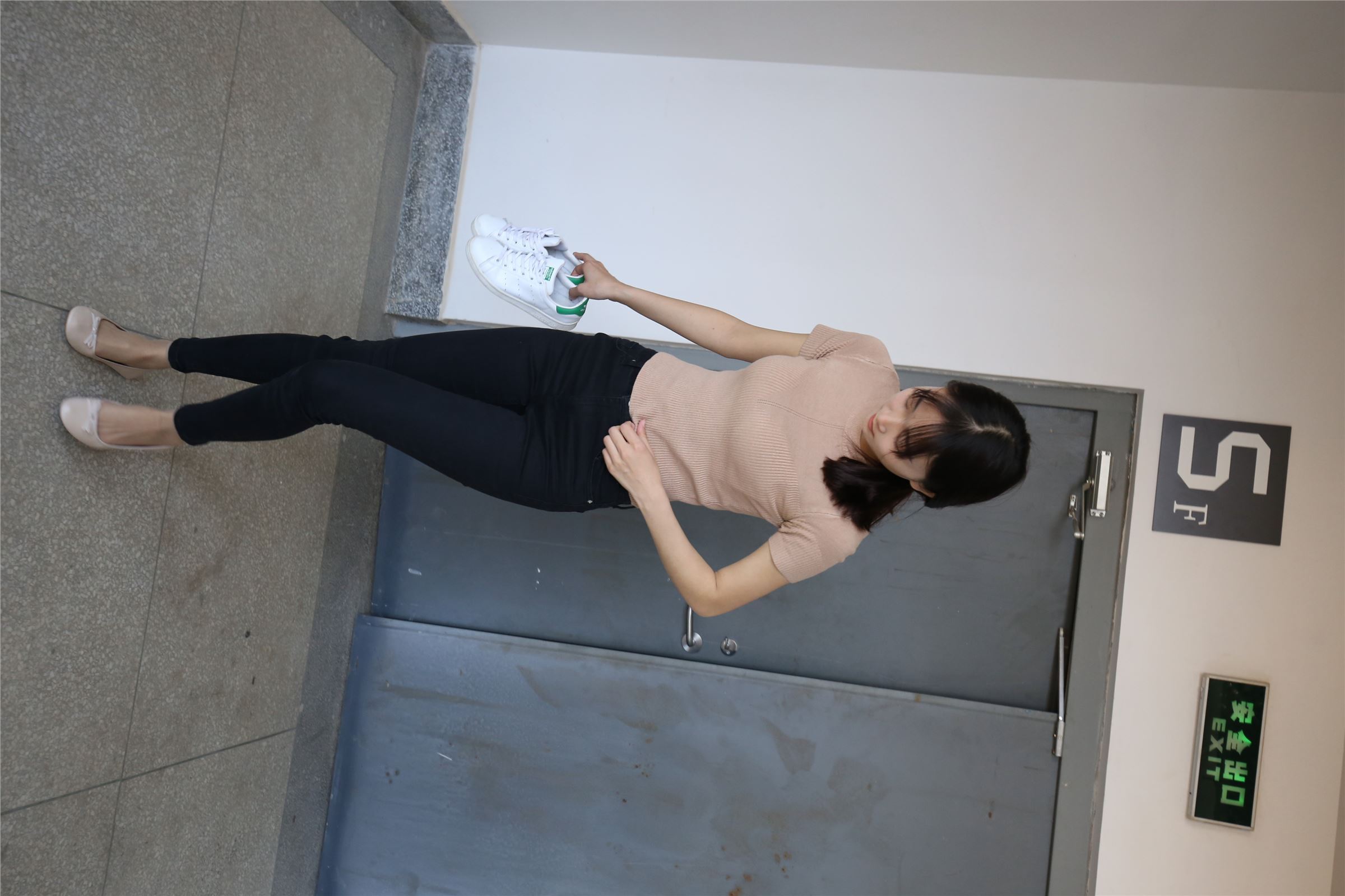 高中生-大西瓜套图 (54) 103P  ZXS-A228